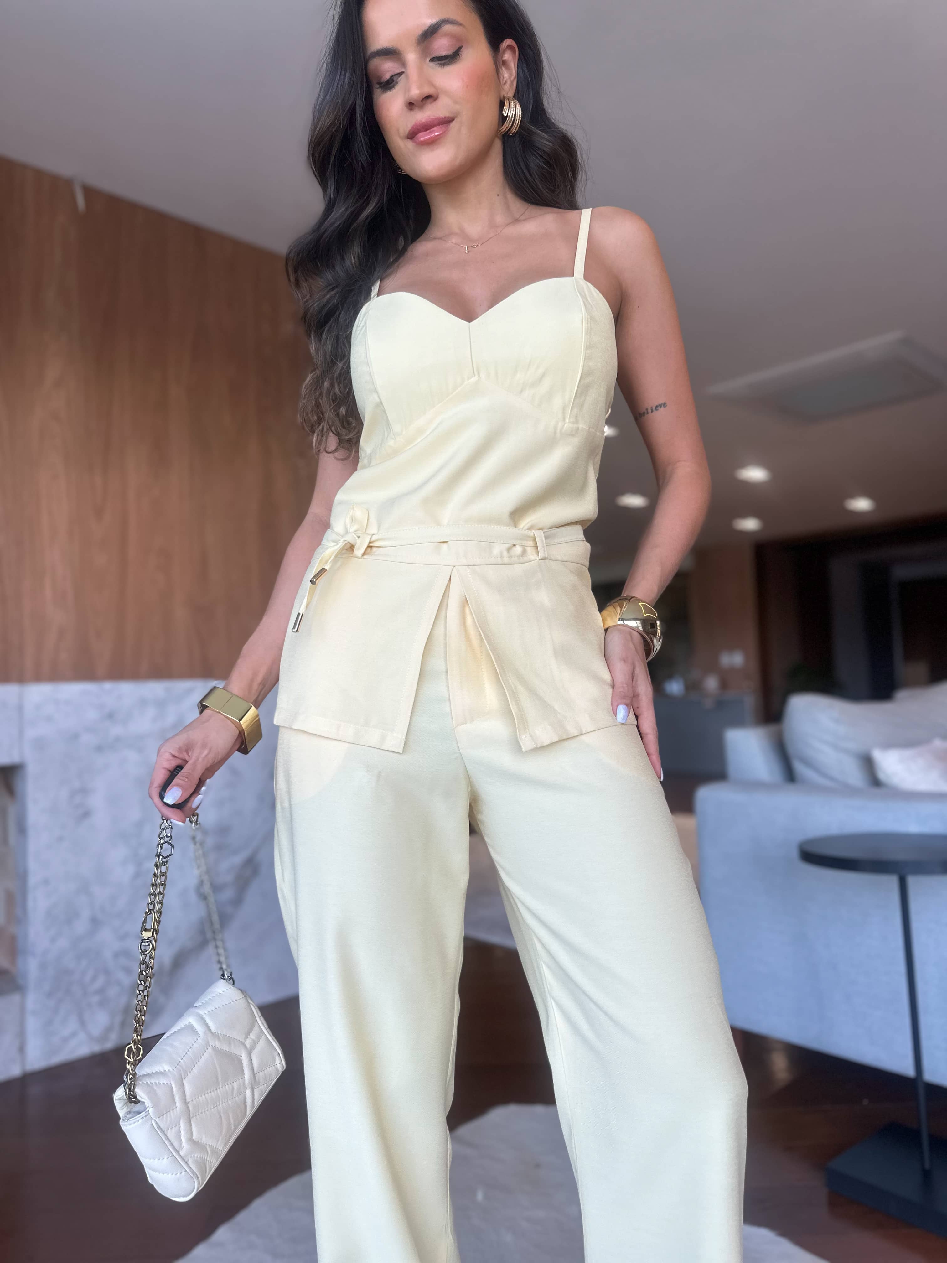 Conjunto Amarelo Manteiga Jana