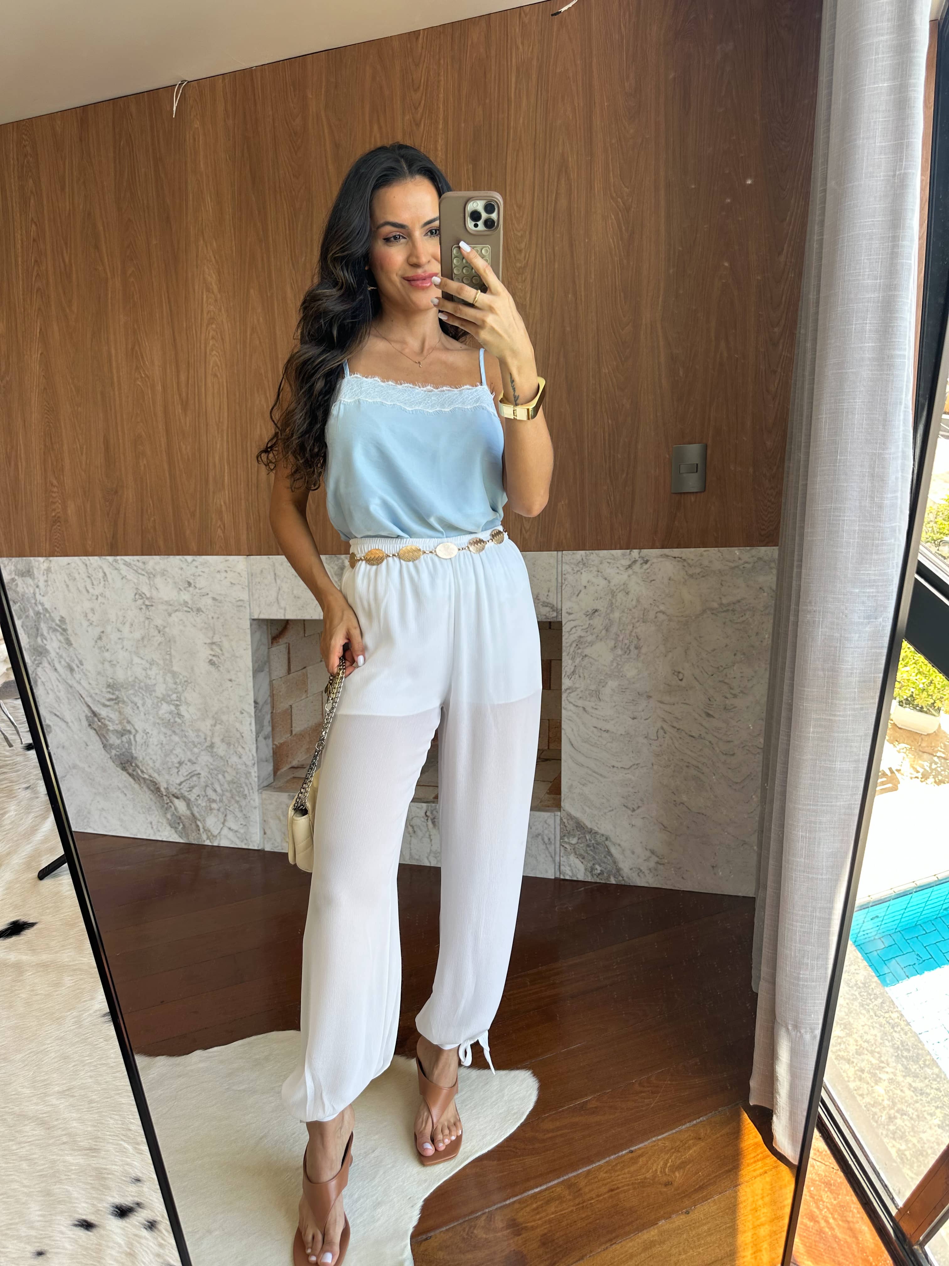 Blusa Acetinada Azul Cida