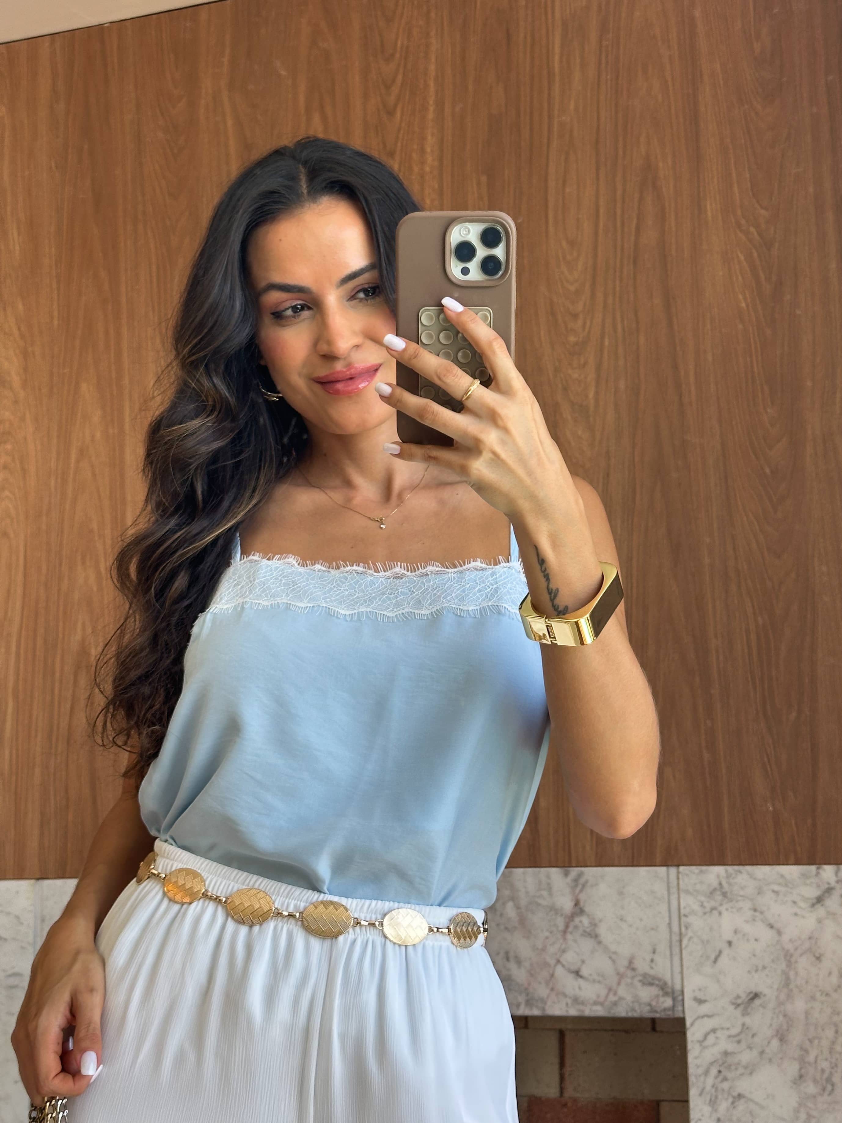 Blusa Acetinada Azul Cida