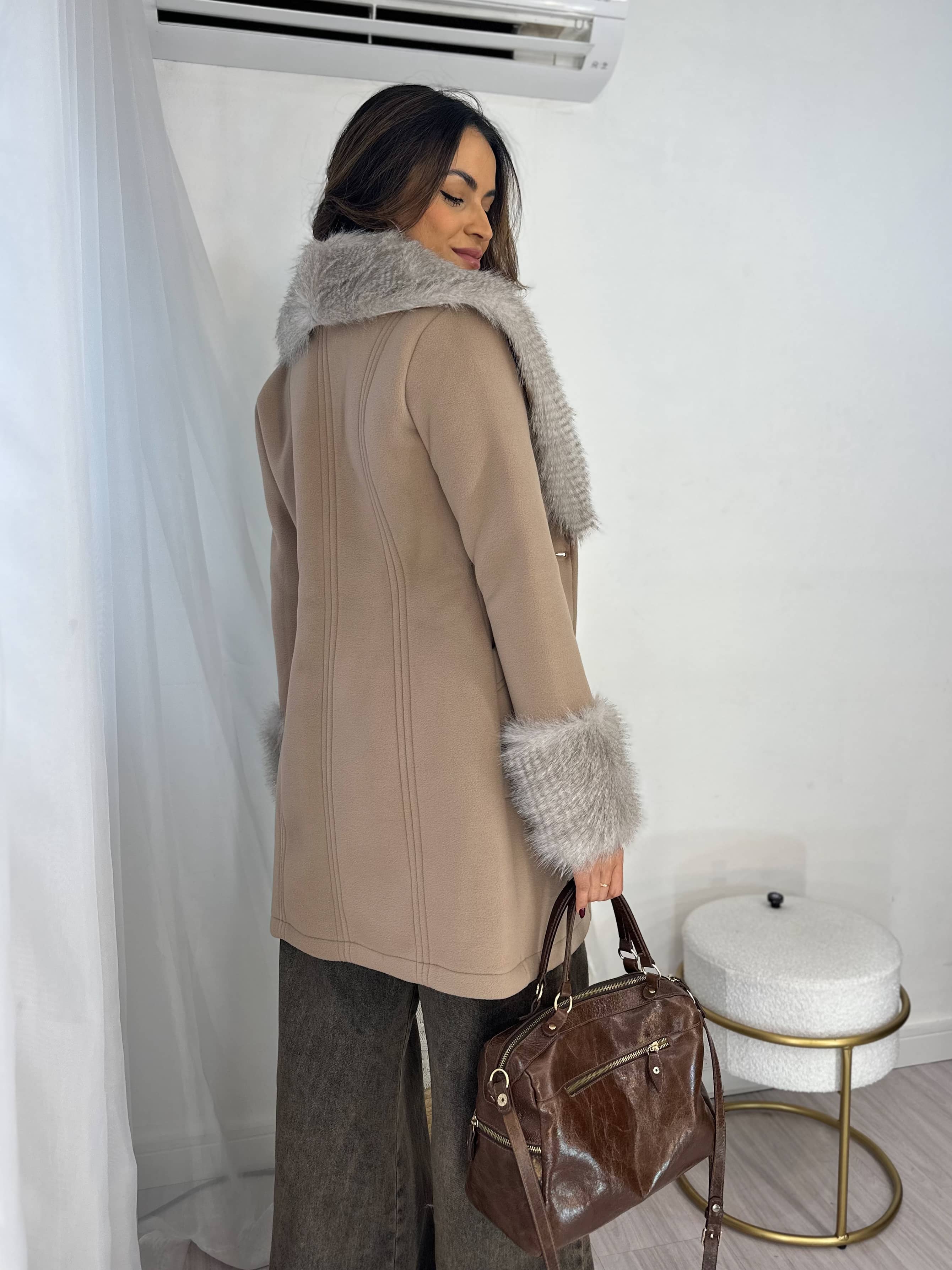 Casaco Ultra Premium Térmico Gola Pele Madrid Nude