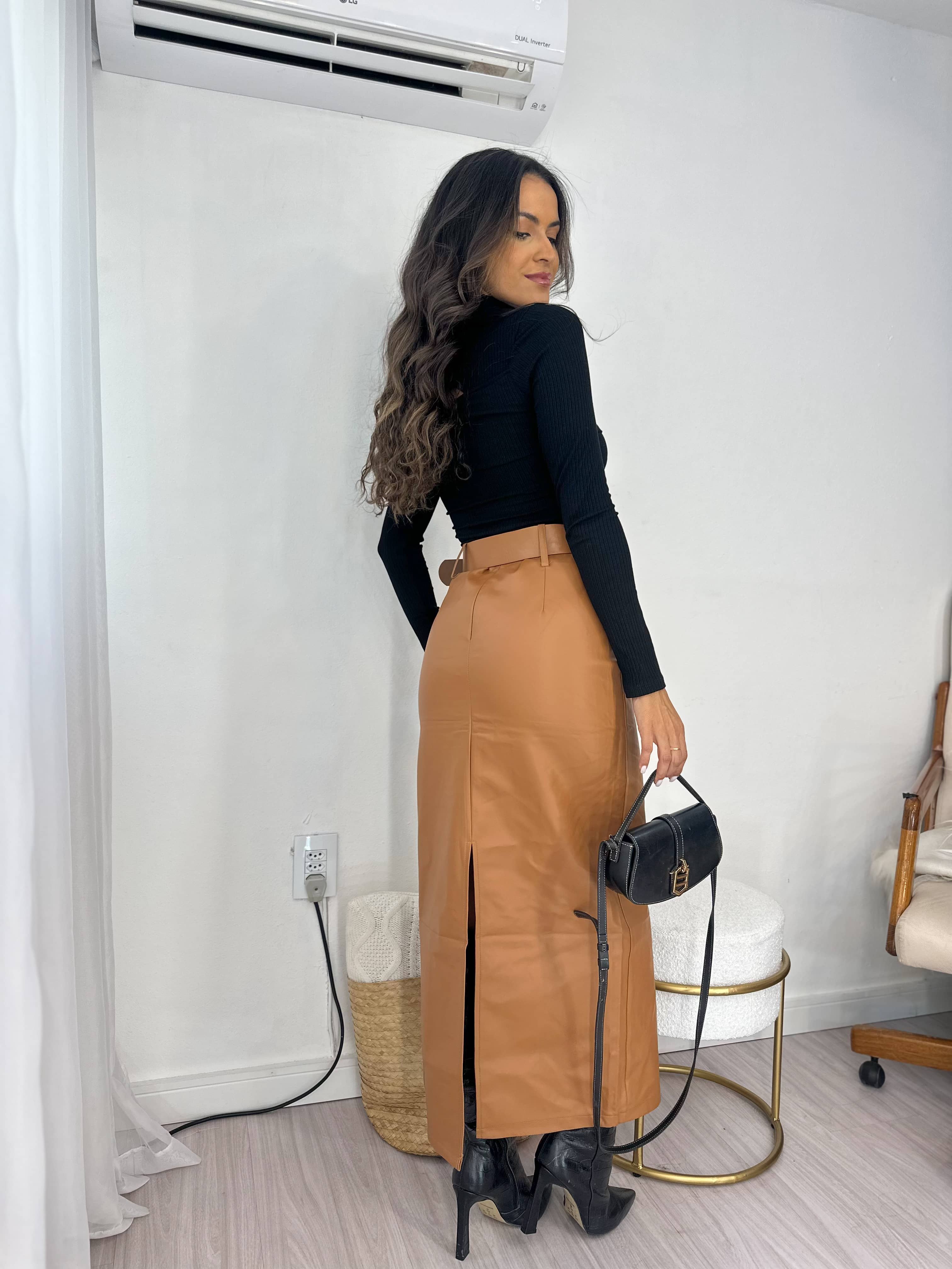 Saia Midi Mocha Mousse Vilma Marrom