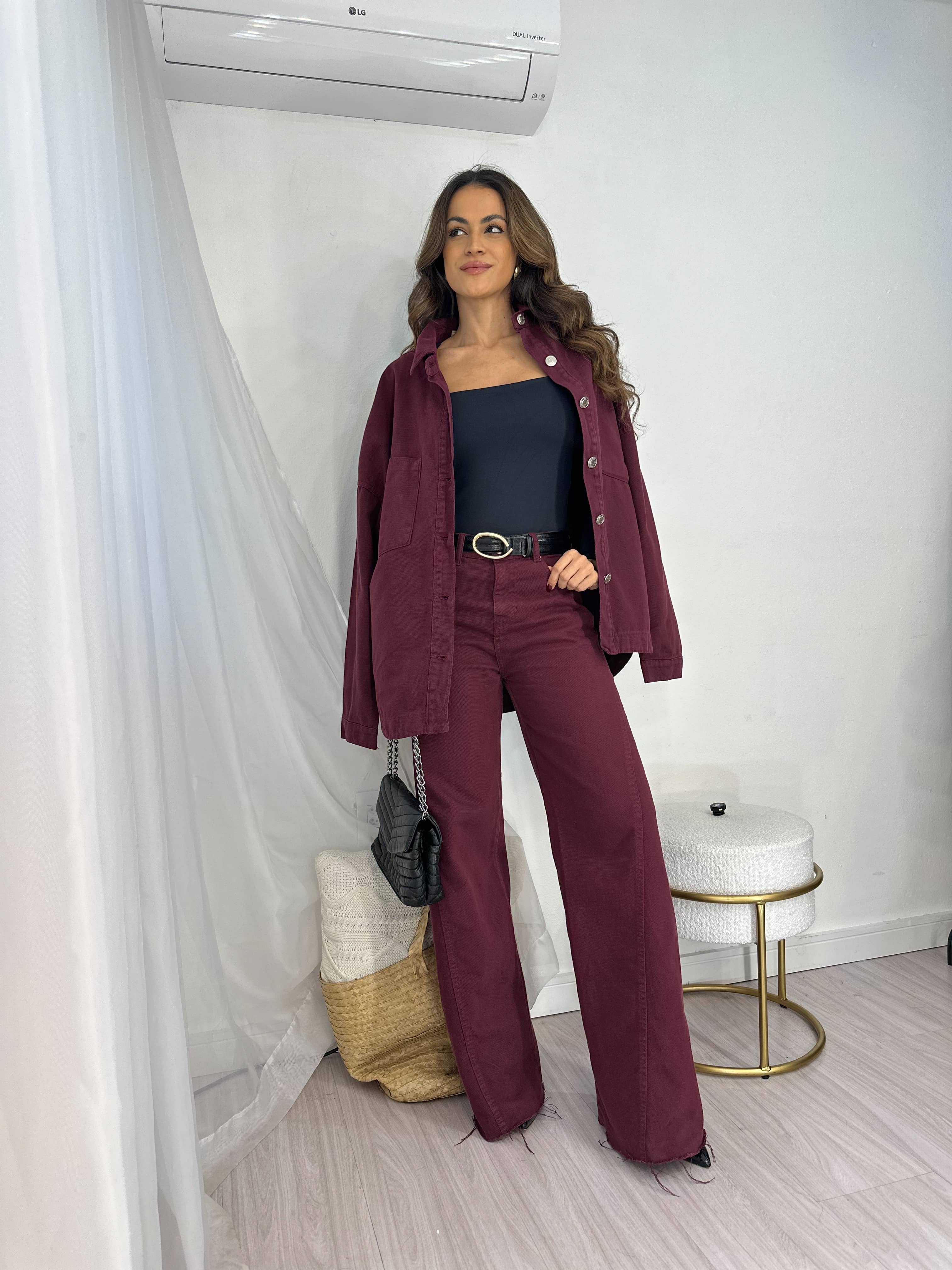 Calça Jeans Wide Leg Vinho Romana