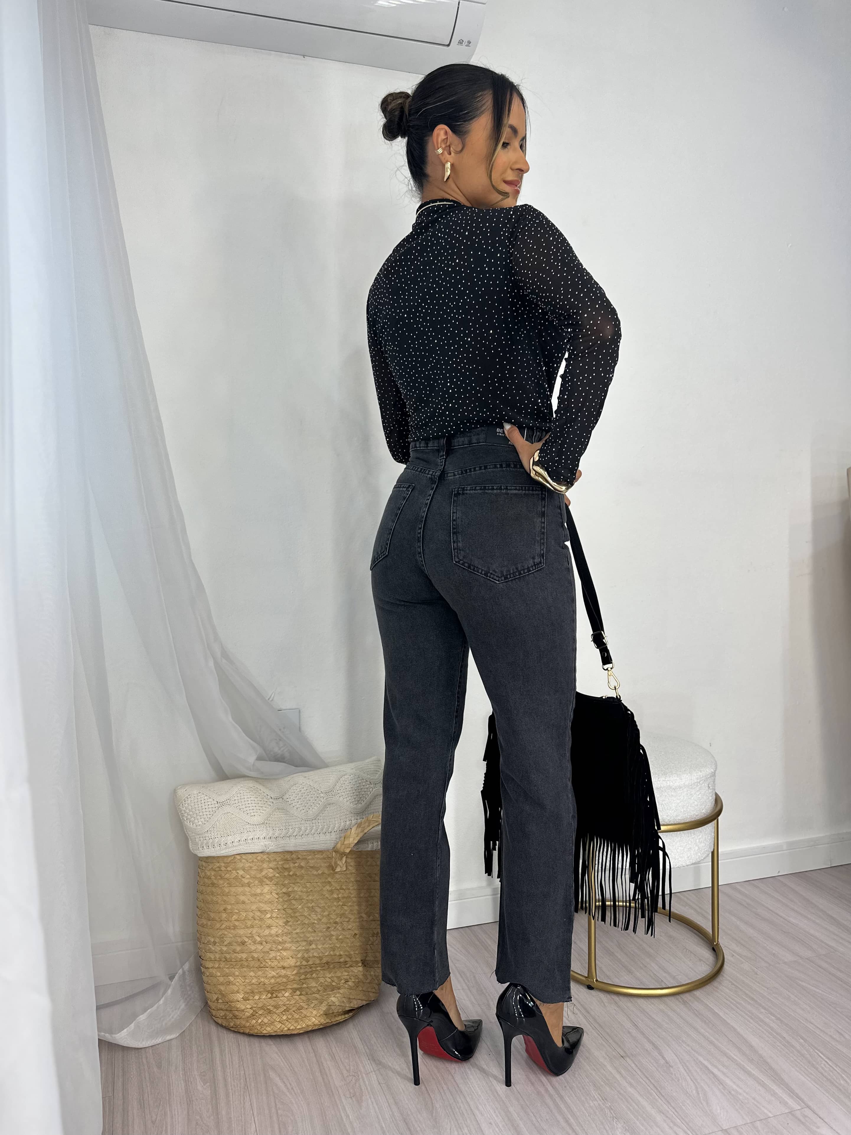 Calça Reta Jeans Mily Preta Estonada