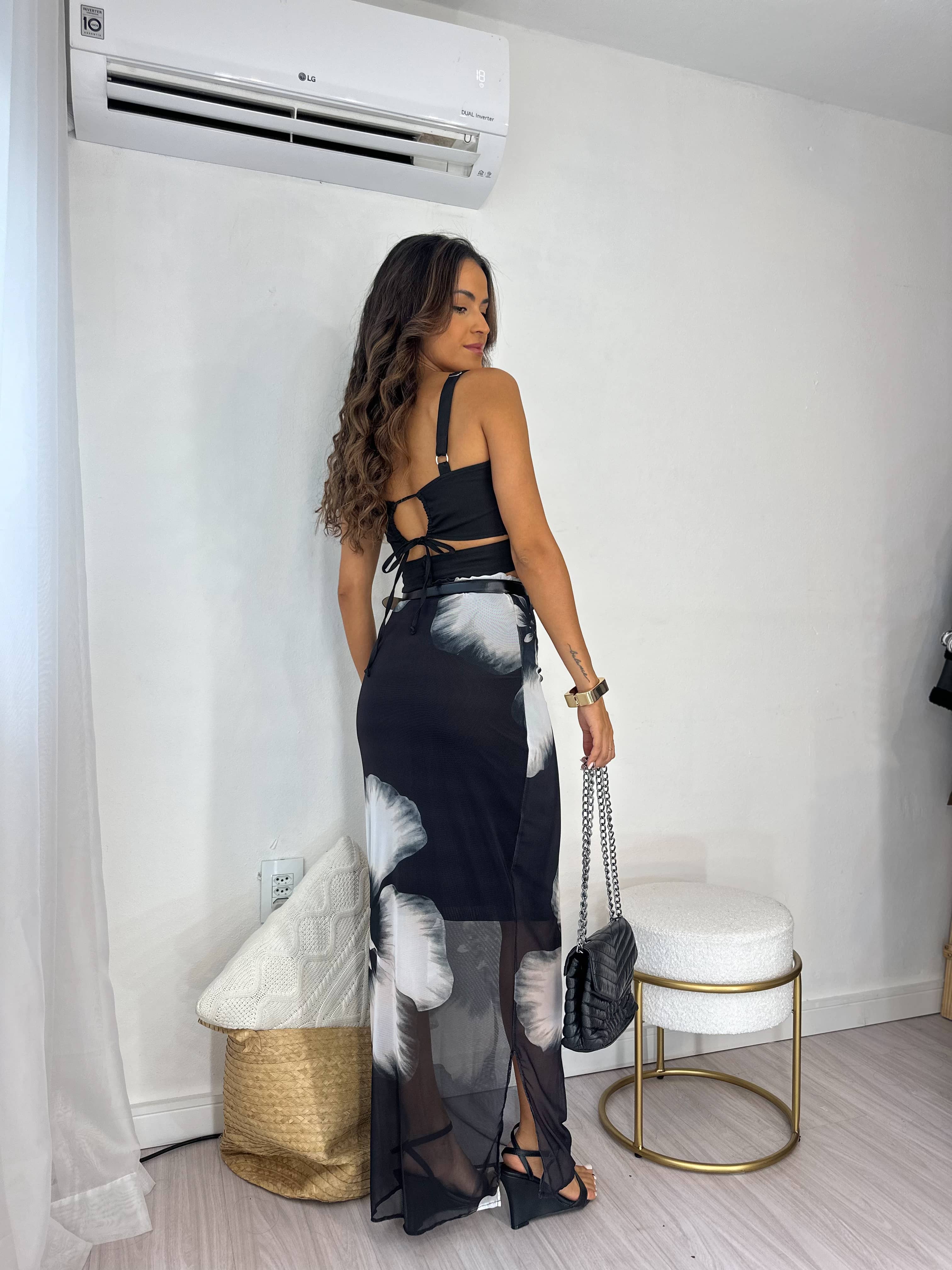 Vestido Midi Tule Preto Flor Mabi
