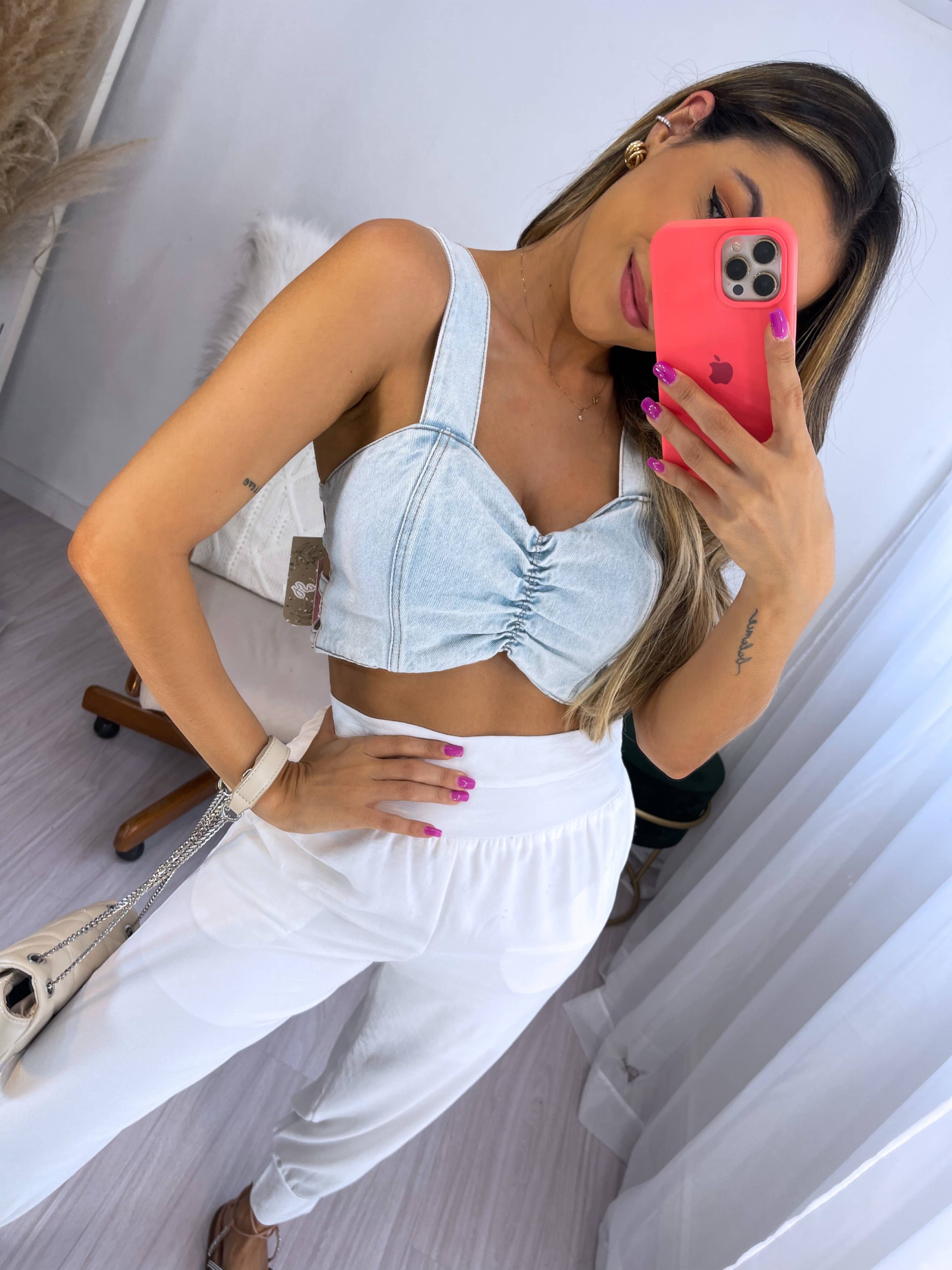 Cropped Ariana