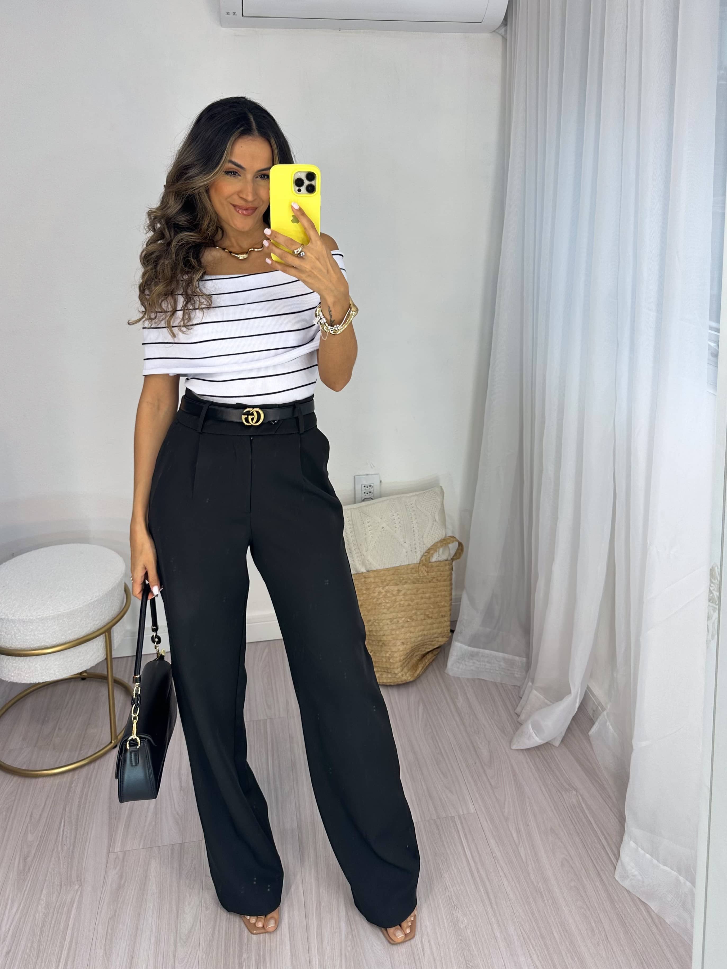 Blusa Ombro a Ombro Curta Listrada Off Bourn