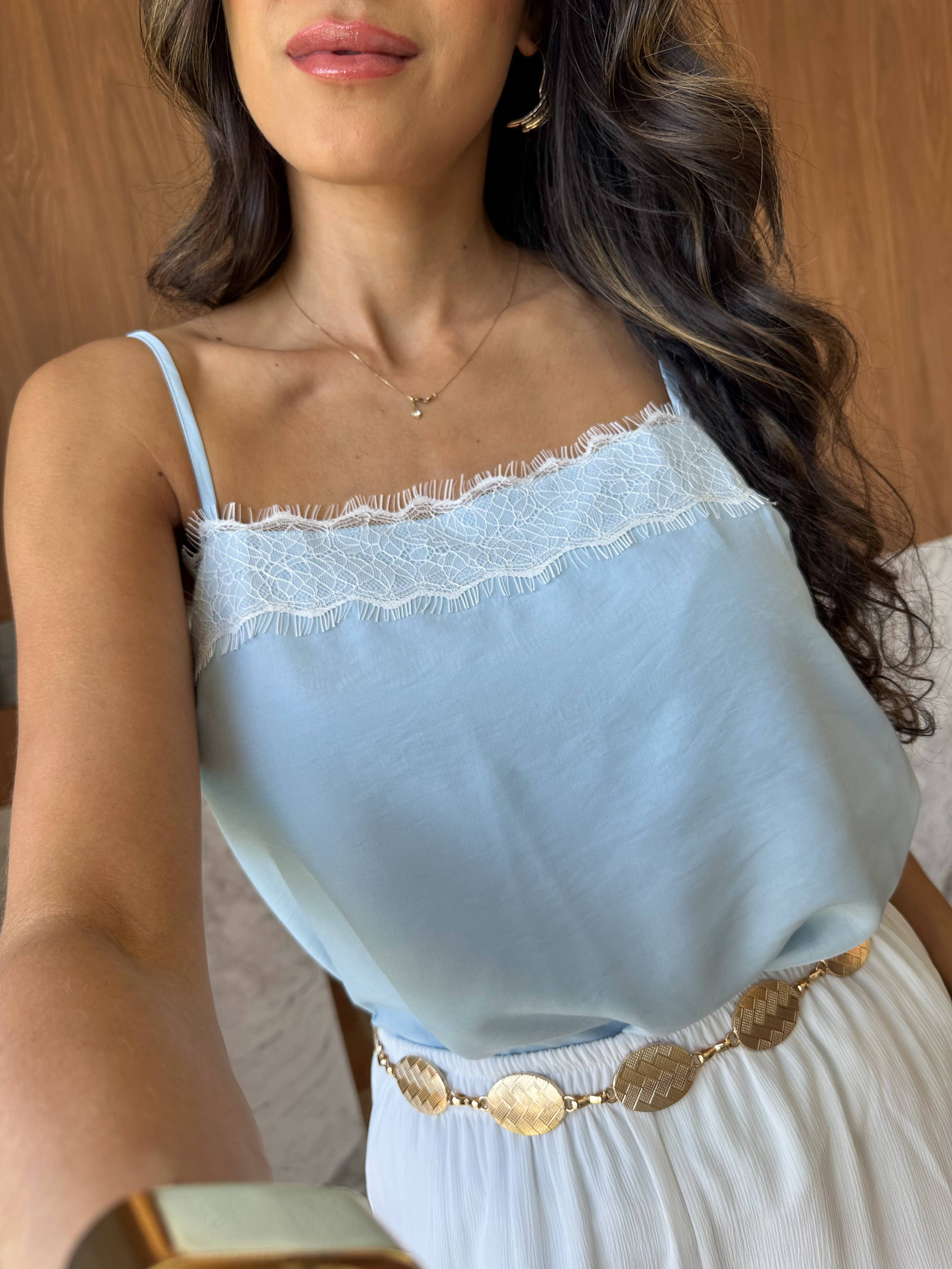 Blusa Acetinada Azul Cida