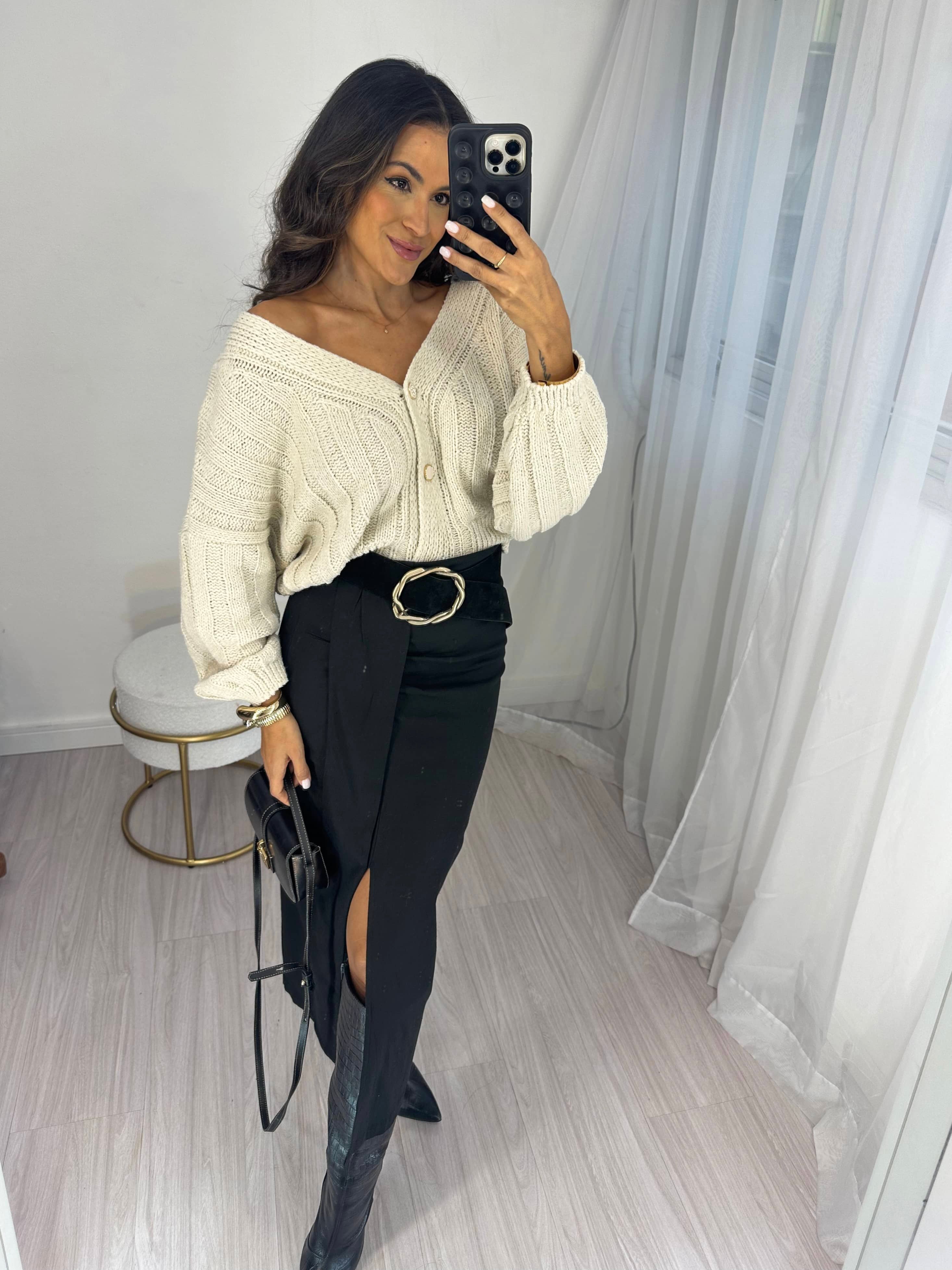Saia Midi em Linho Preto Ema