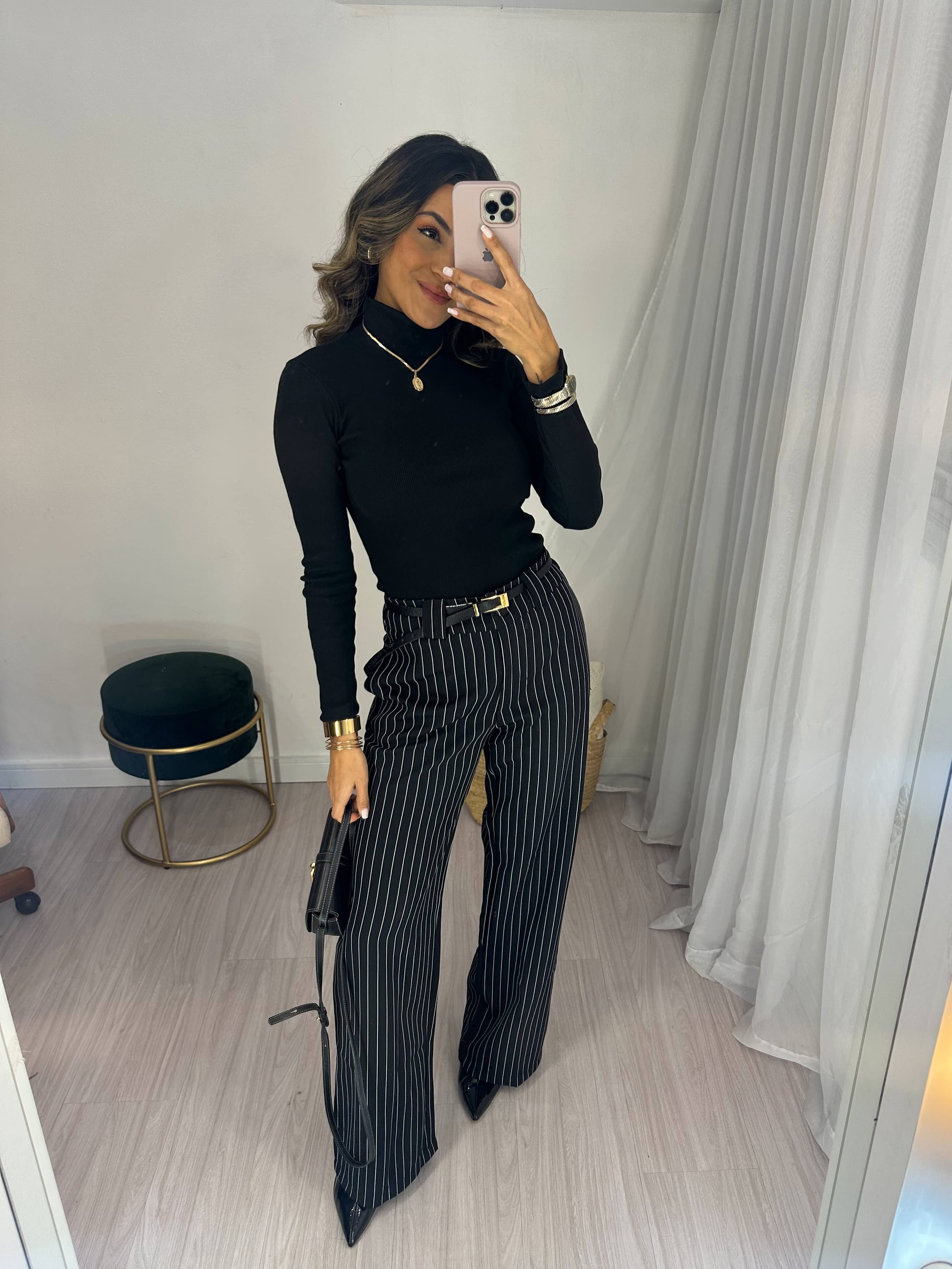 Blusa Canelada Ferdi Preta