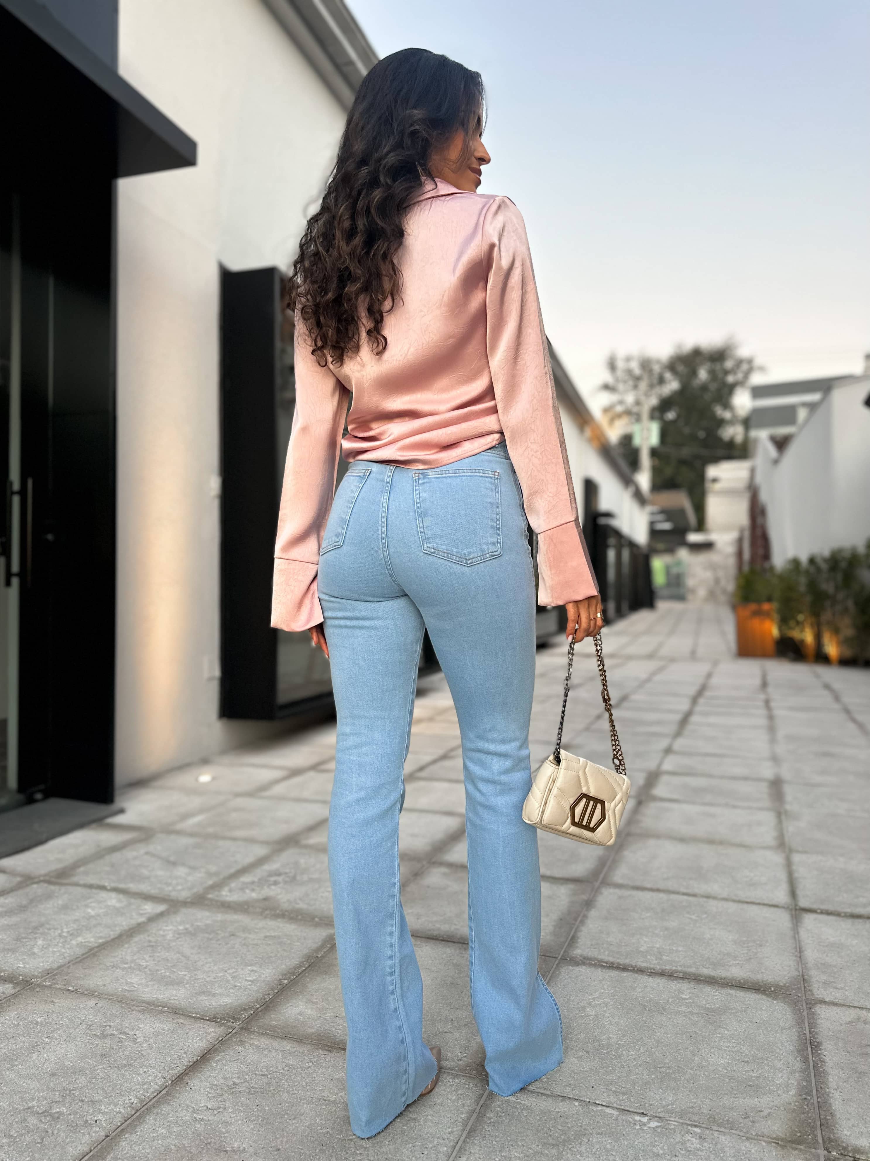 Blusa Acetinada Rosê Lilian