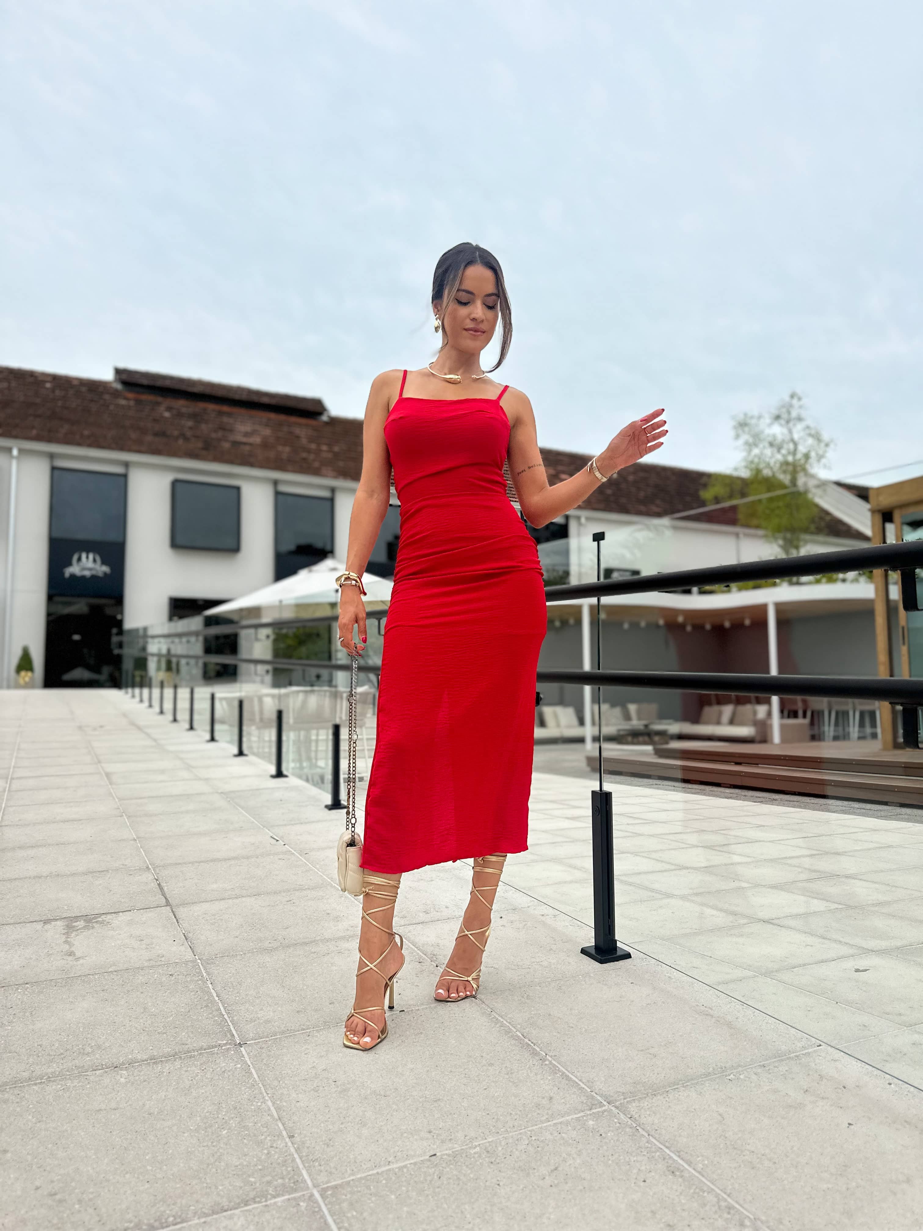 Vestido Midi Vermelho Mariela