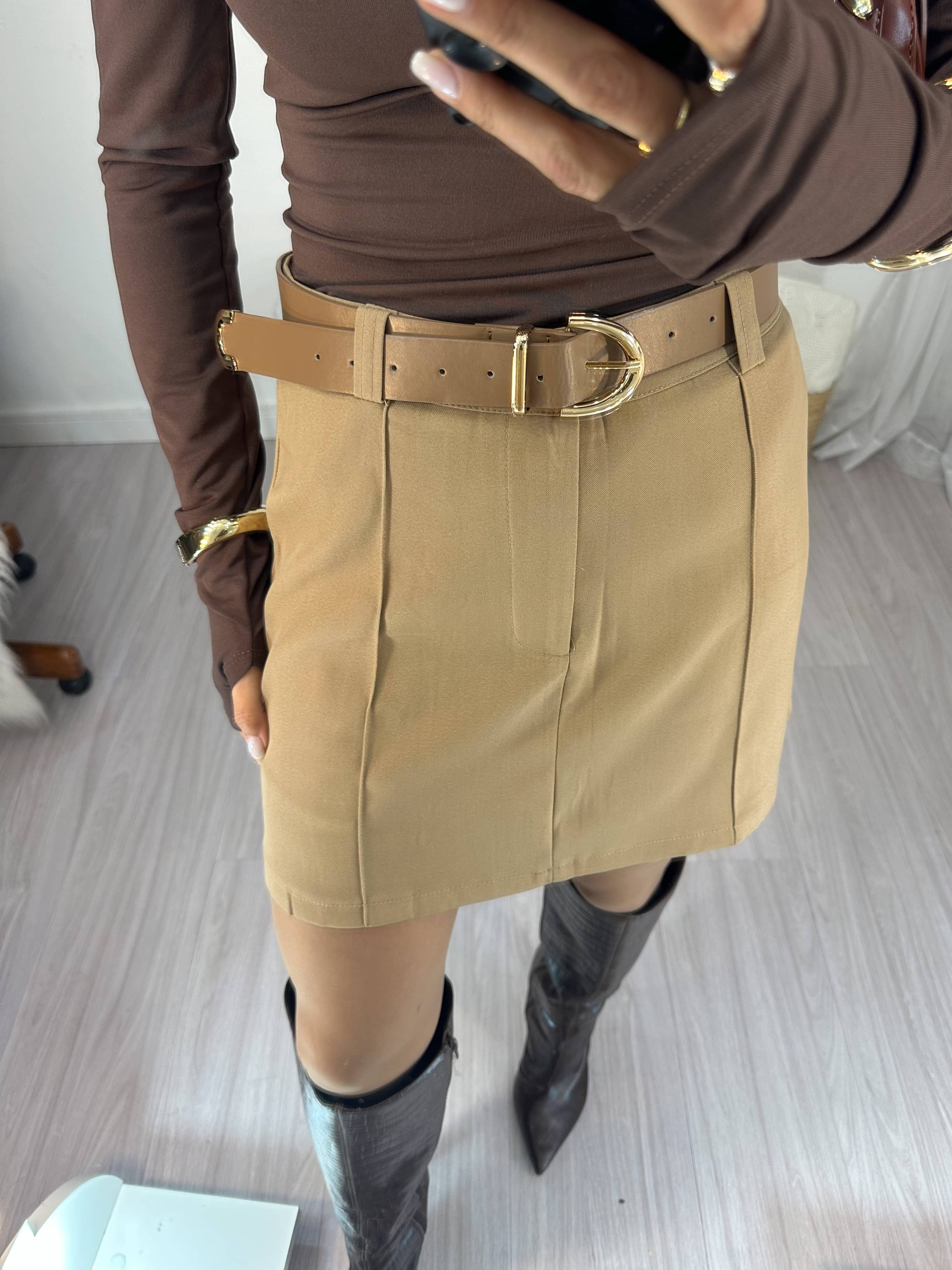 Saia Alfaiataria Mocha Mousse Renata
