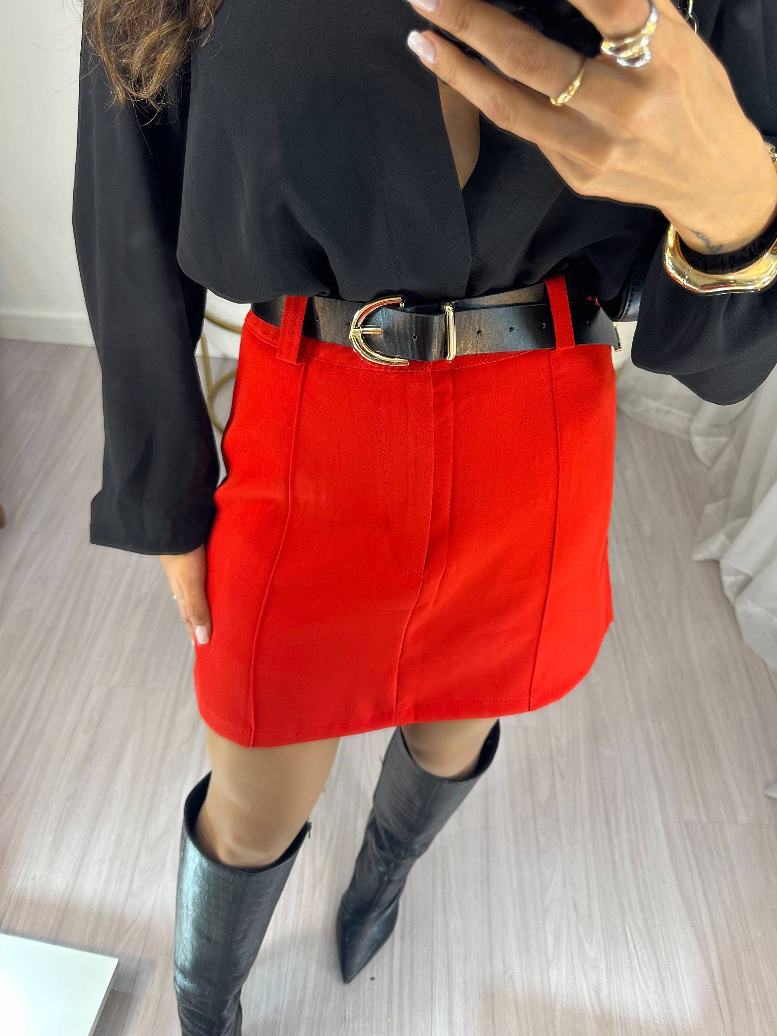 Saia Alfaiataria Vermelha Renata