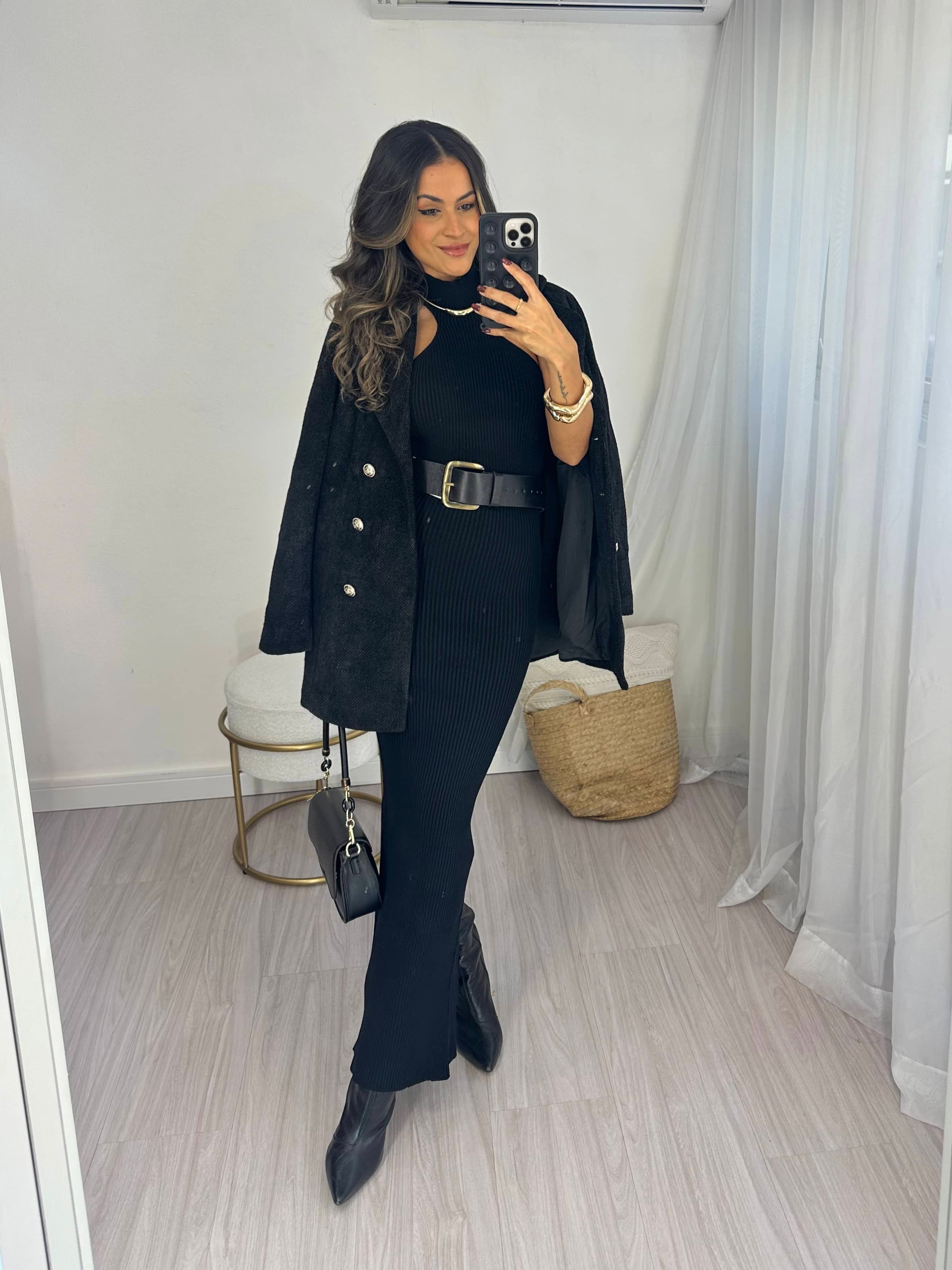 Vestido Midi Preto Valny
