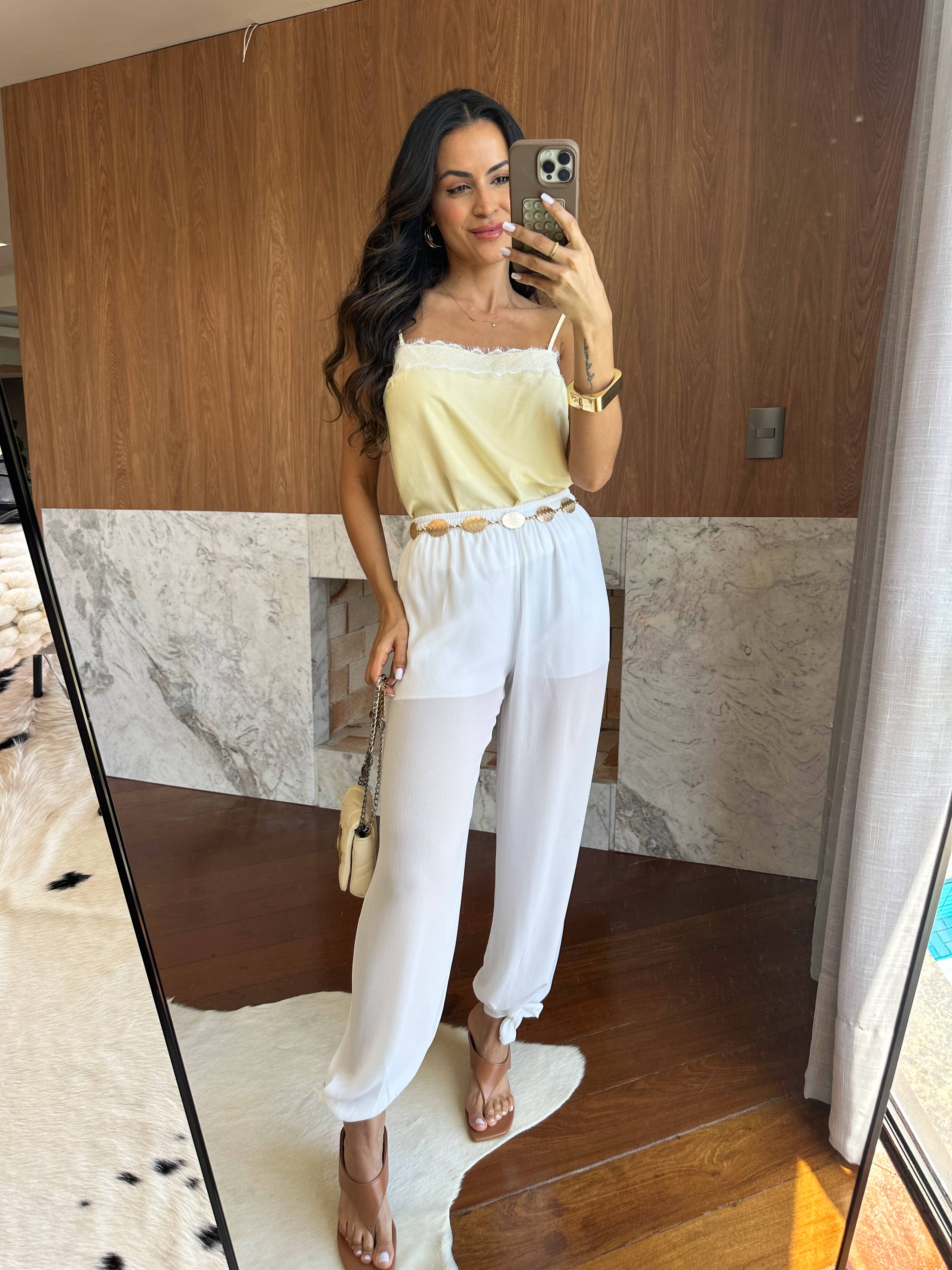 Blusa Acetinada Manteiga Cida