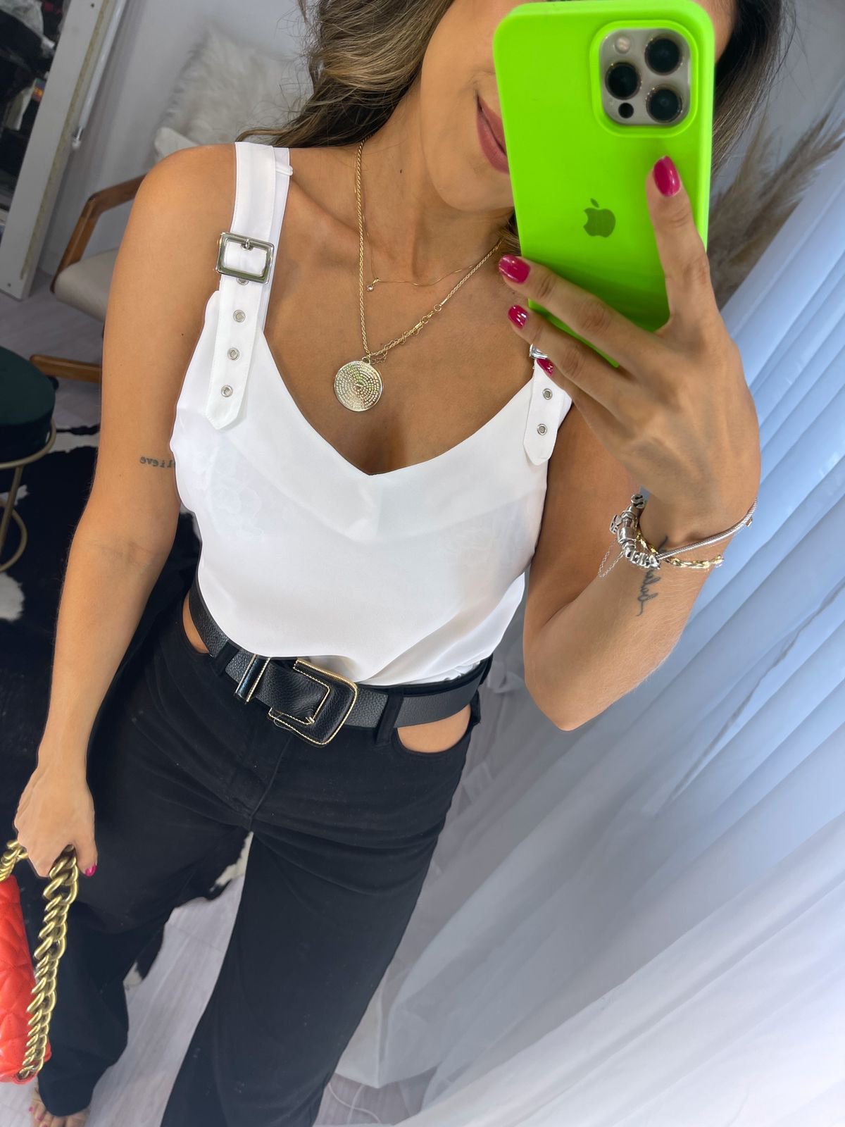 Regata Abigail Branco