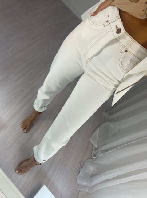 Calça Mom Angela