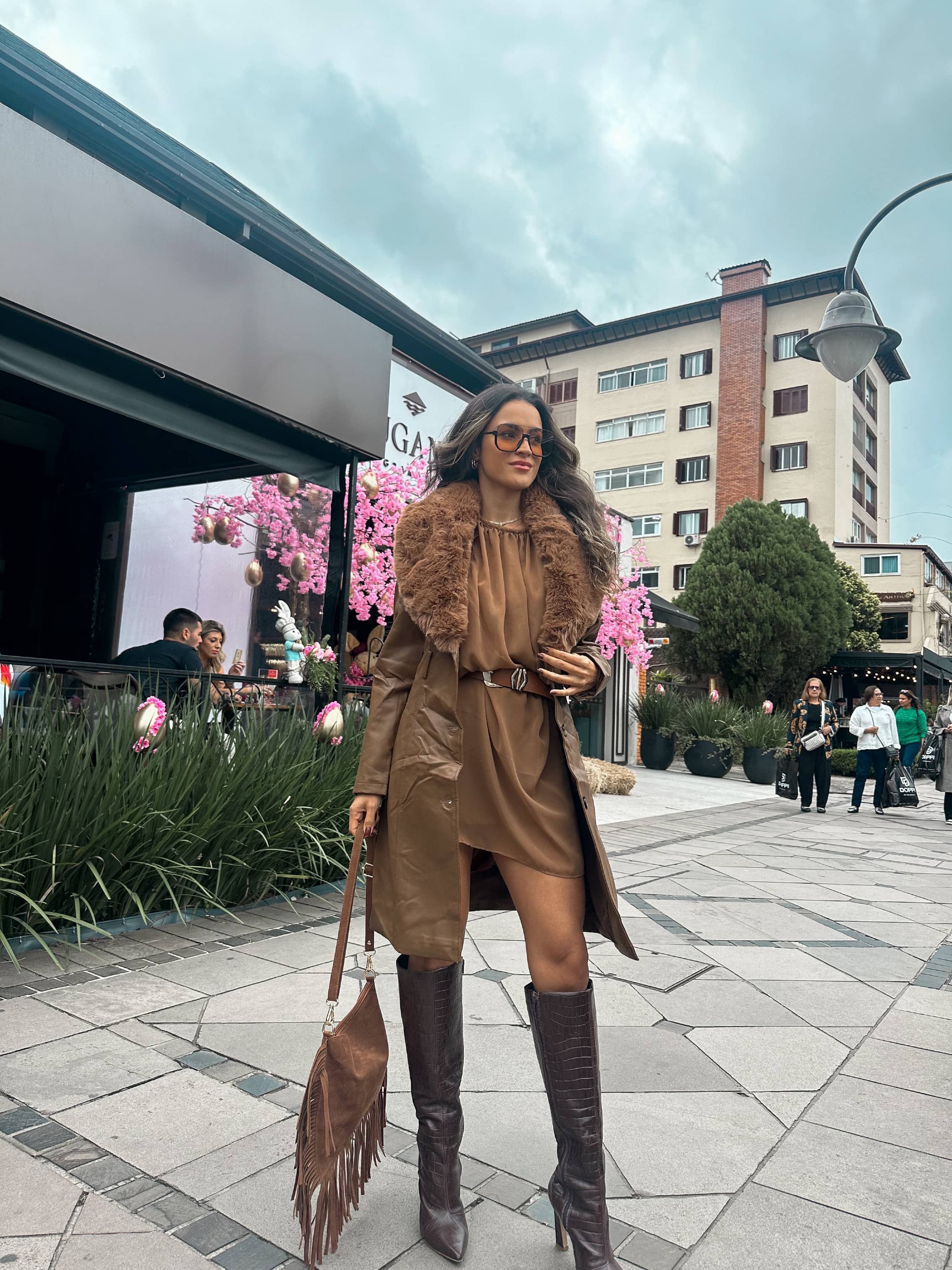 Trench Coat Mocha Mousse Canadá