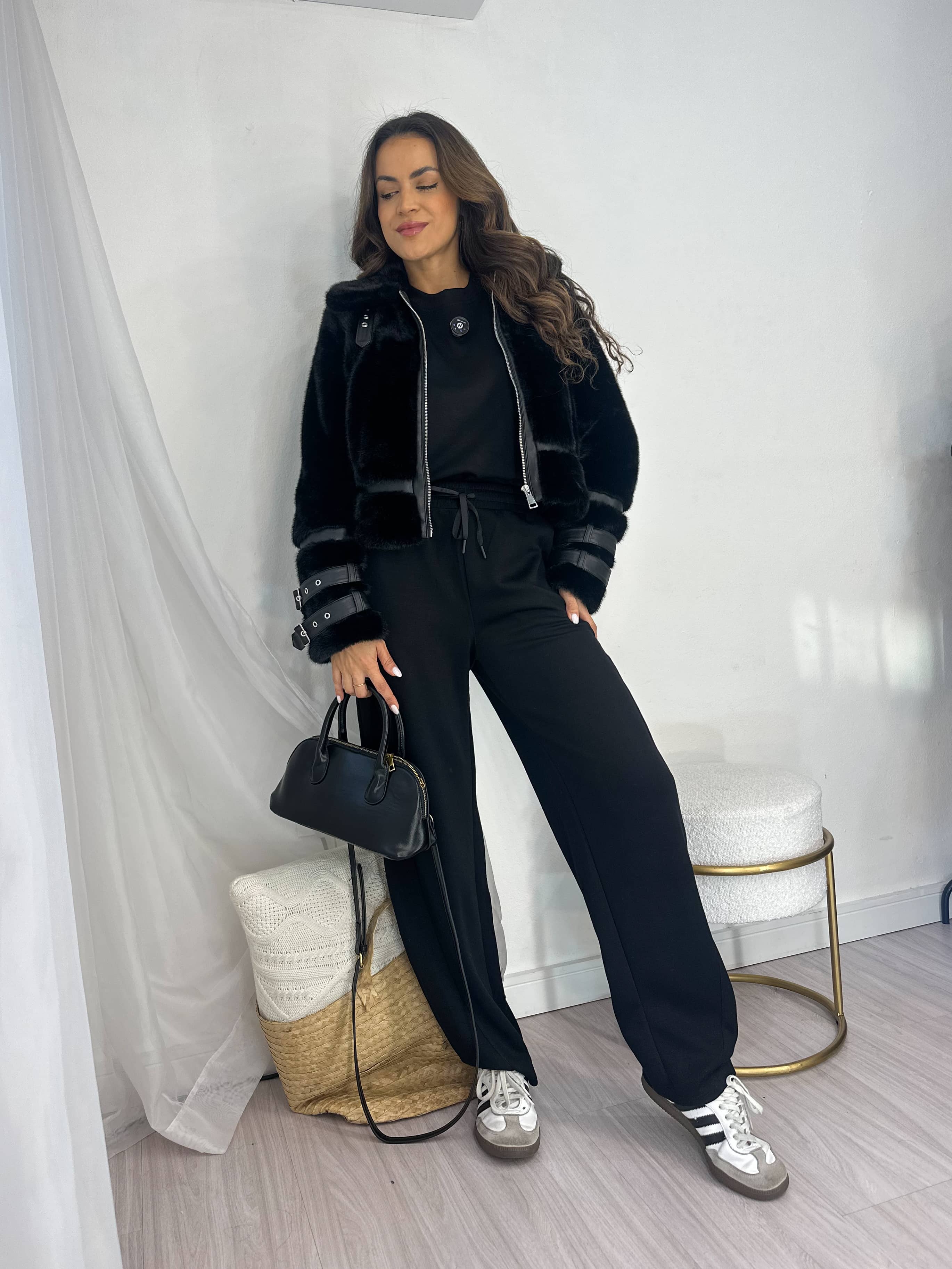 Conjunto Moletom Preto Milena