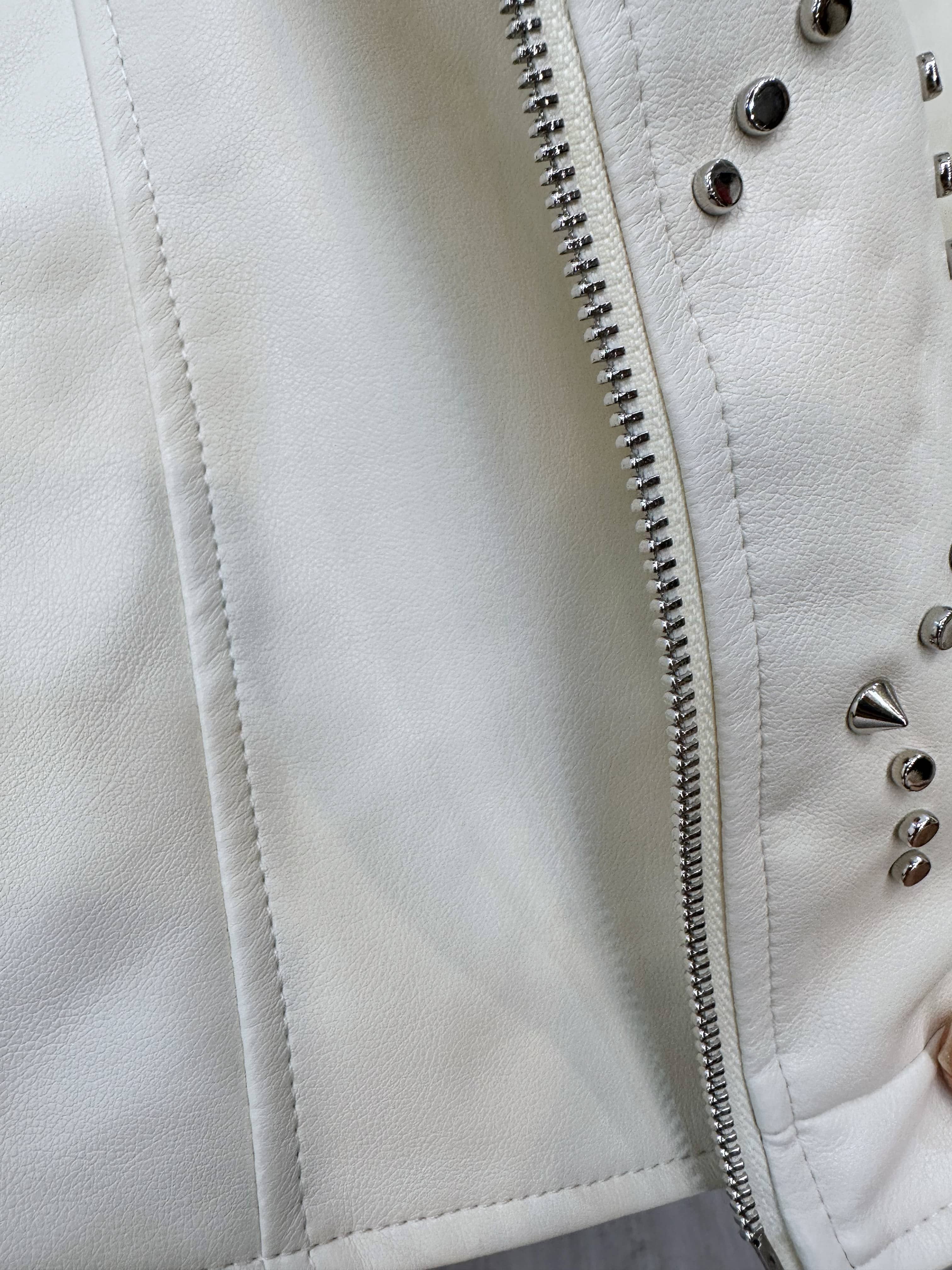 Jaqueta PU Rebites Babi