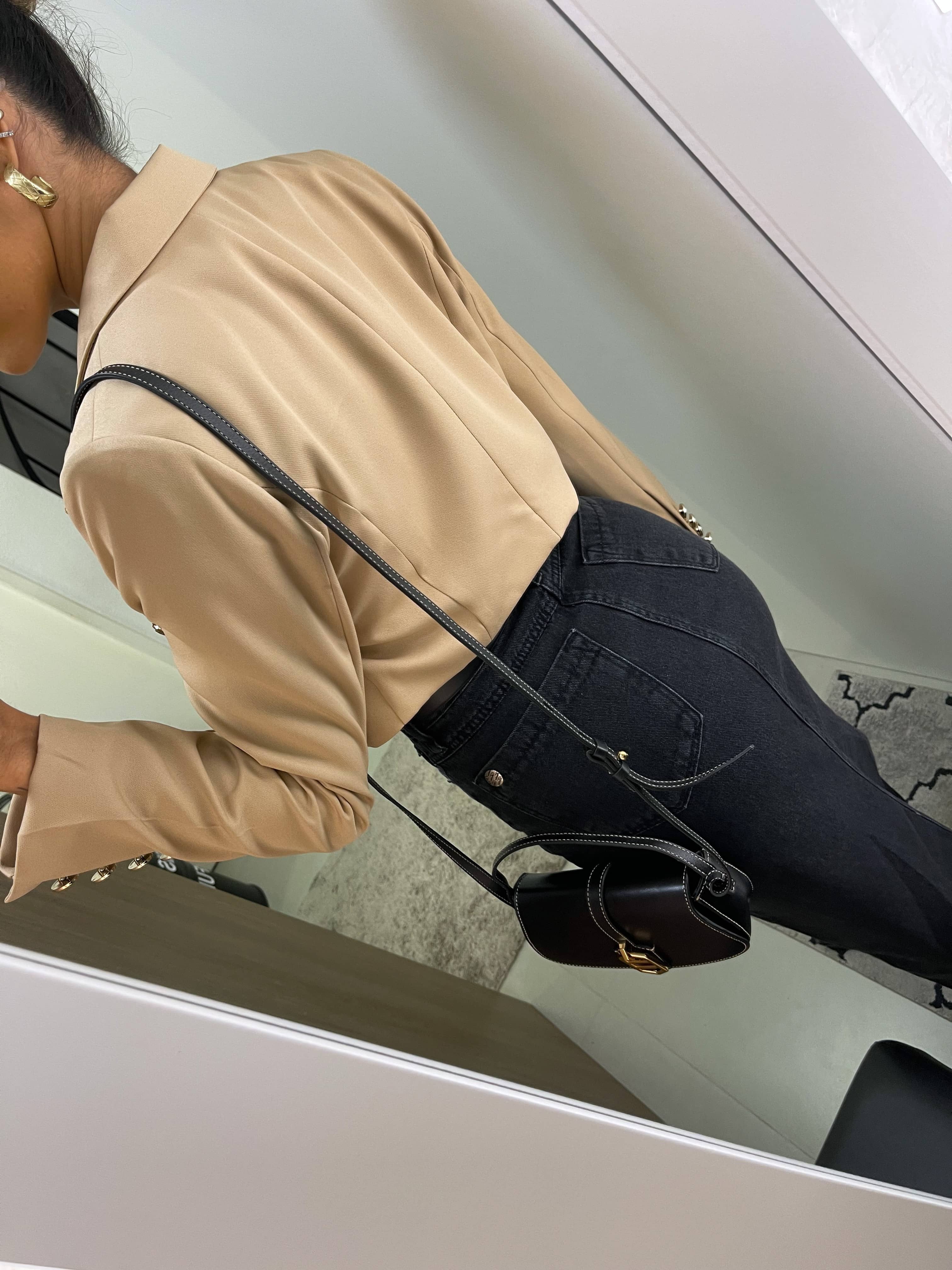 Blazer Curto Izzy Nude