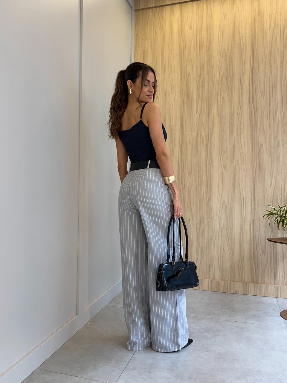 Conjunto Risca de Giz Cinza Lais