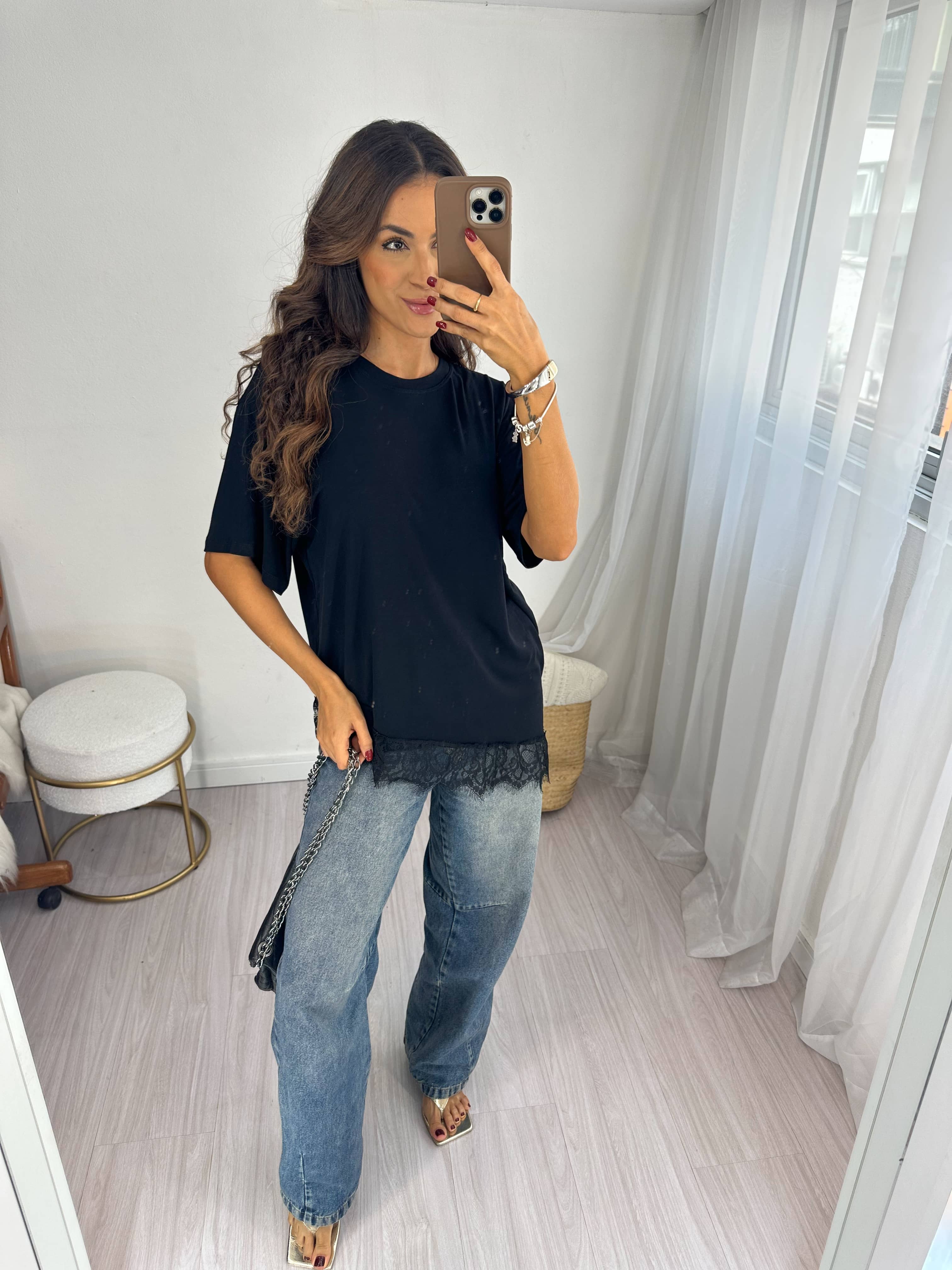 T-shirt preta Esmeral
