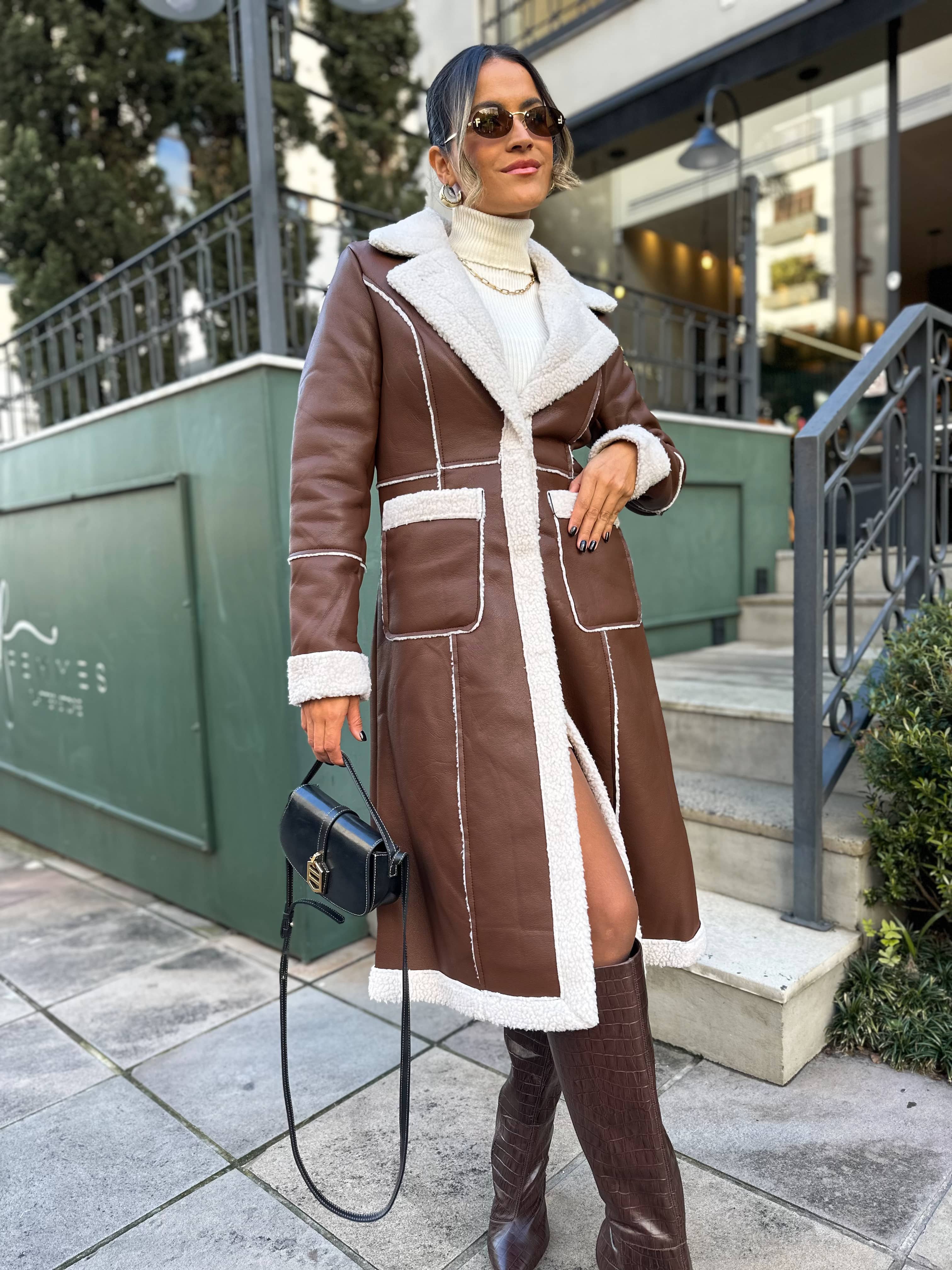 Casaco Alongado Marrom Charli