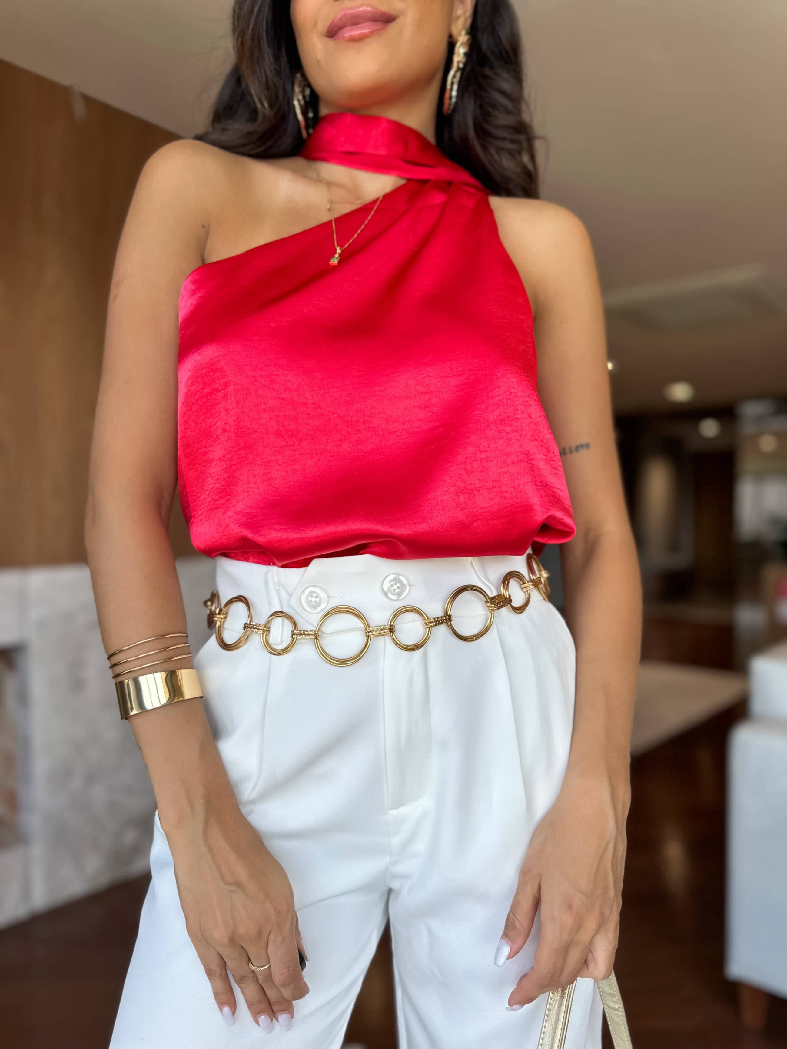 Blusa Acetinada Vermelho Carla