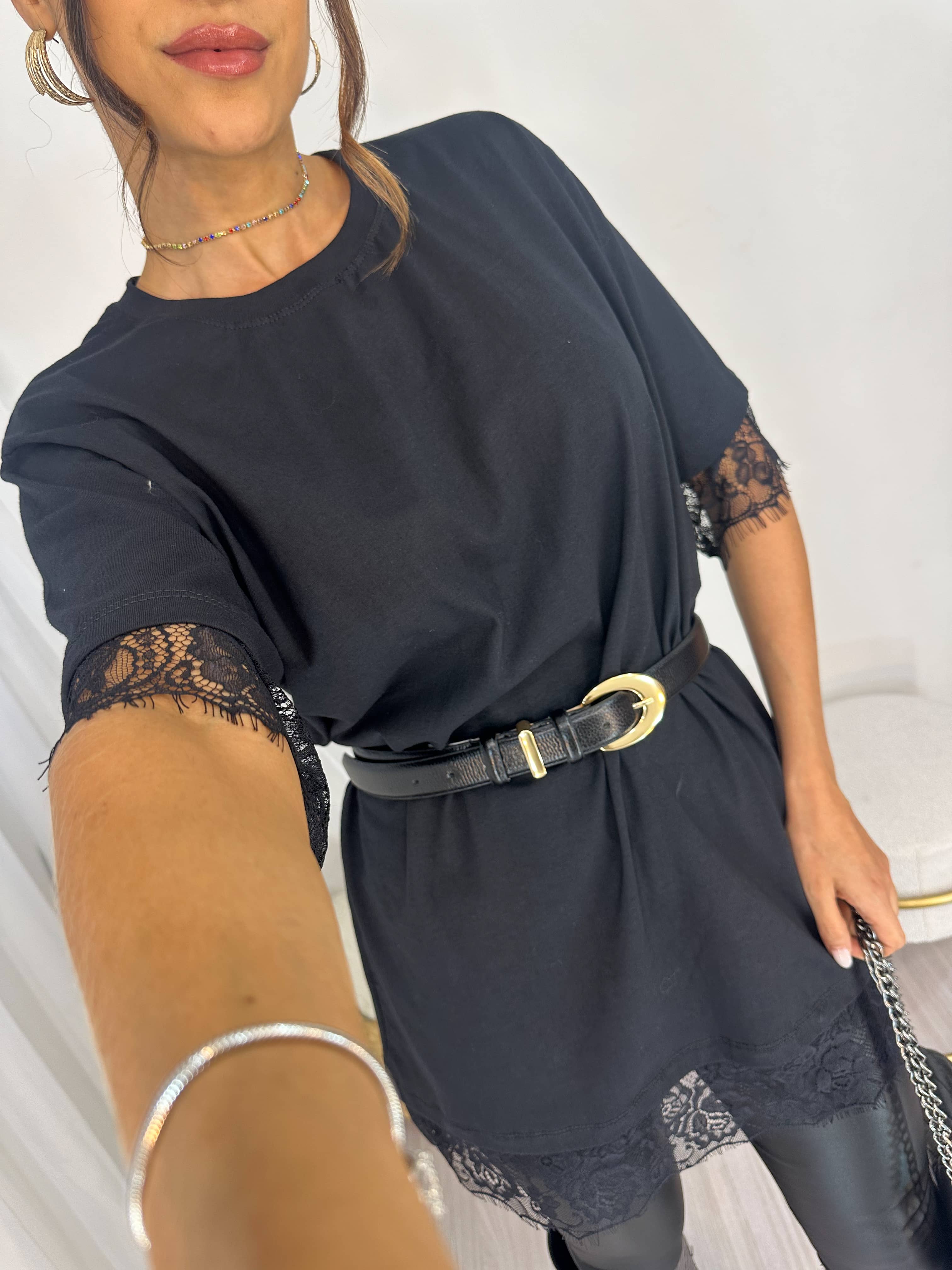 T-shirt Preta Bebel