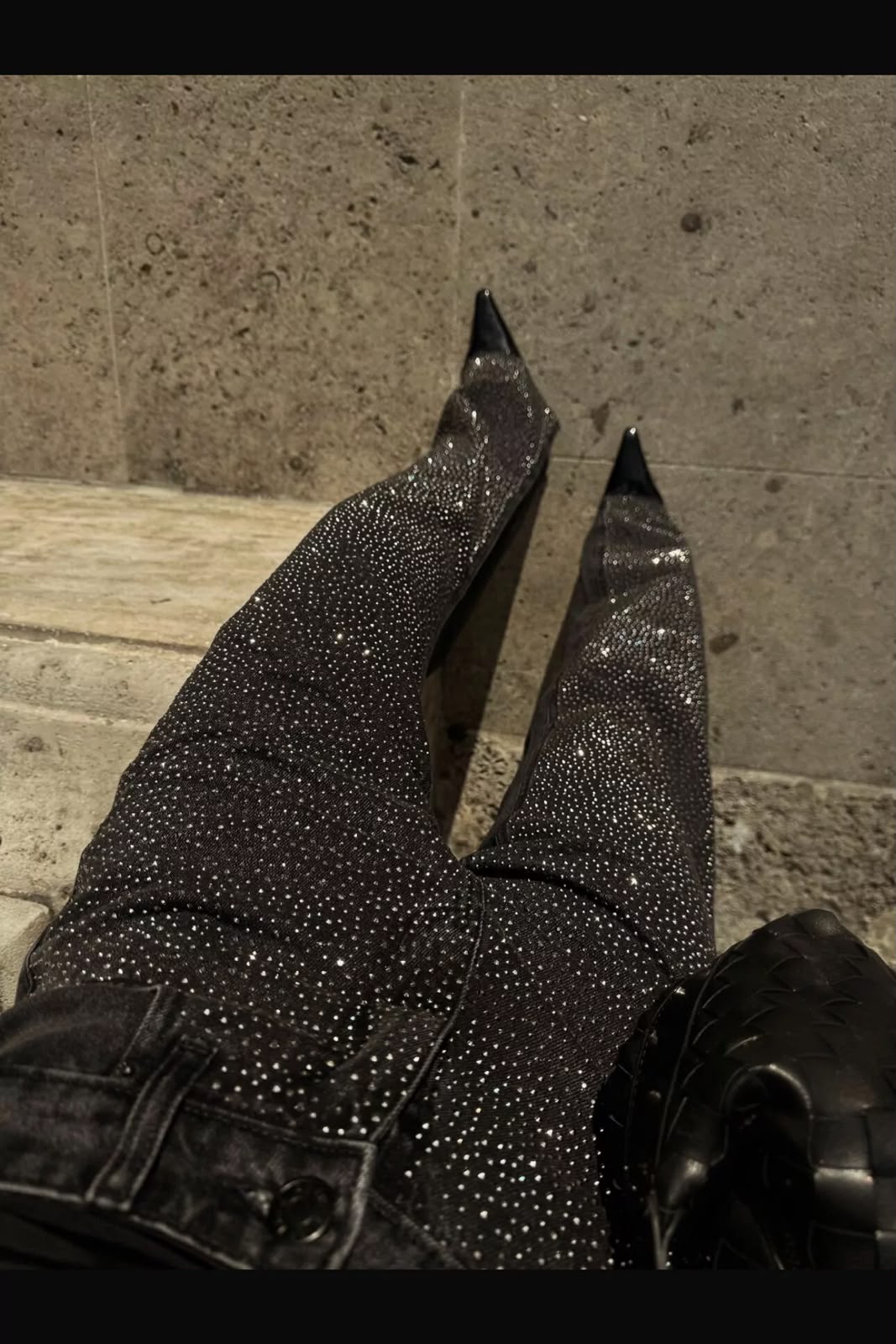 Calça Wide Leg Jeans com Aplicação Preta Naomi