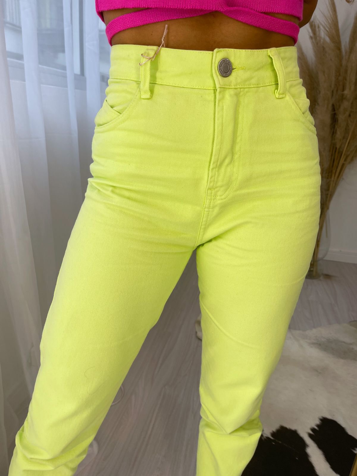 Calça Mom Gisa