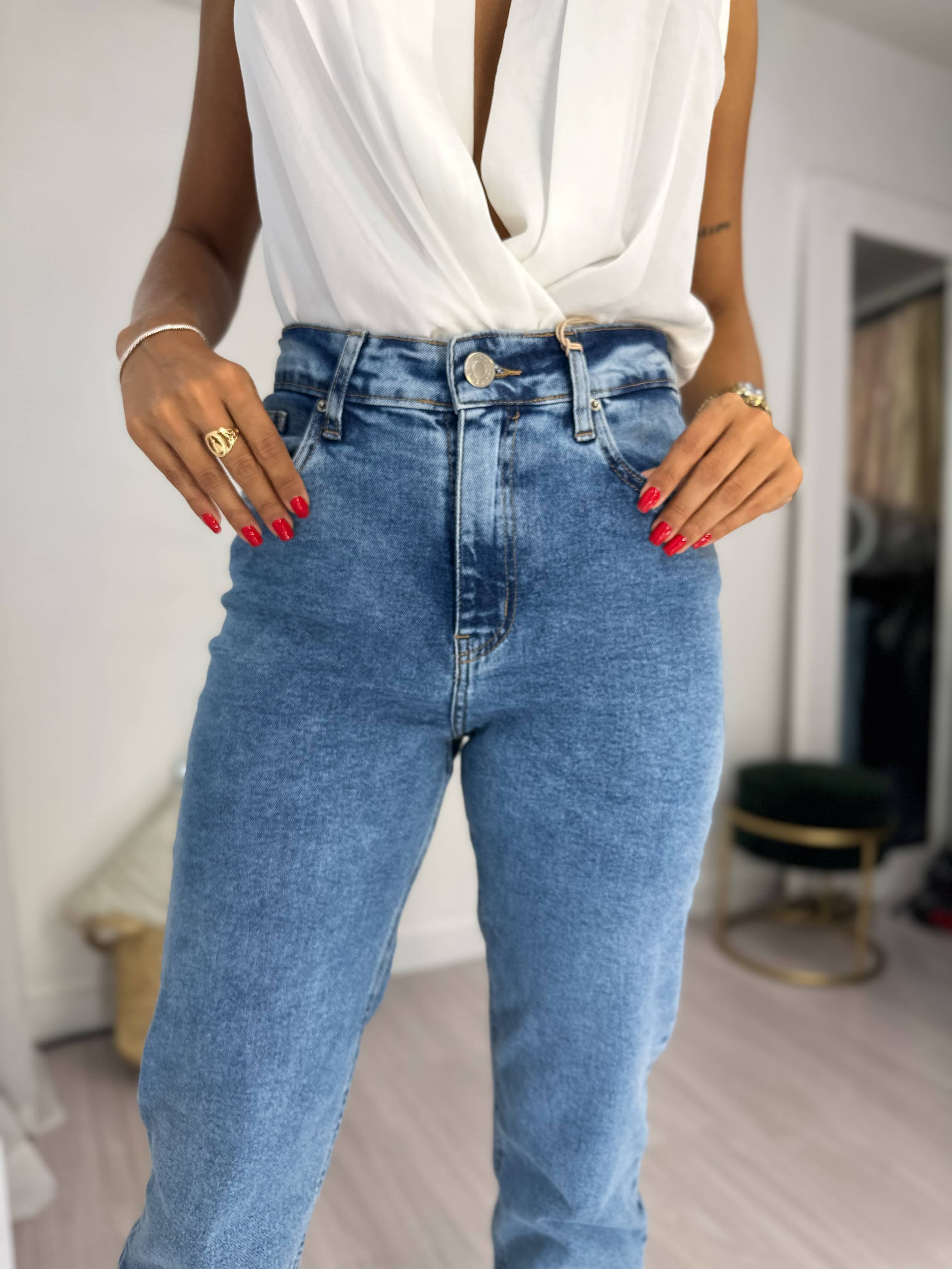 Calça Mom Media Iza