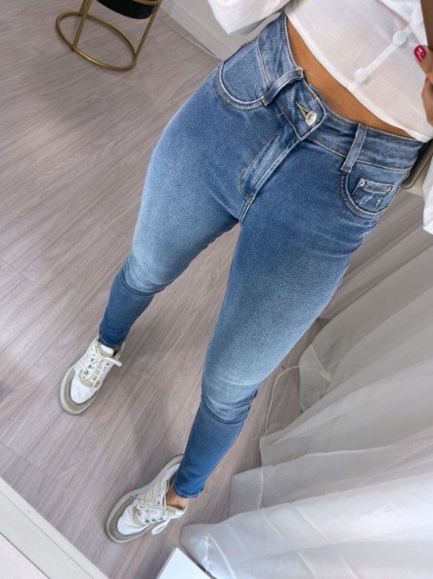 Calça Skinny Jordana