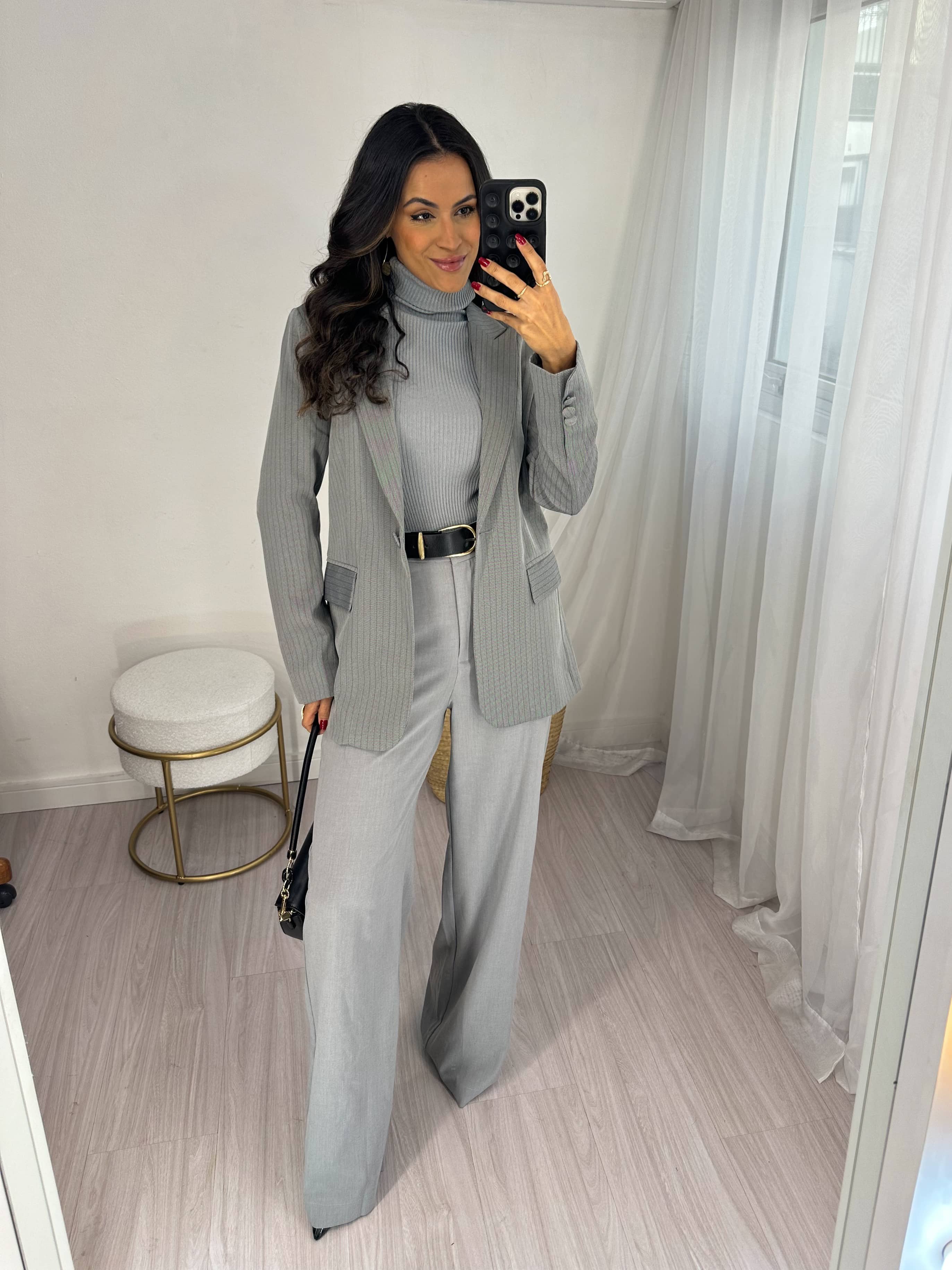 Calça Alfaiataria Wide Leg Cinza Juma
