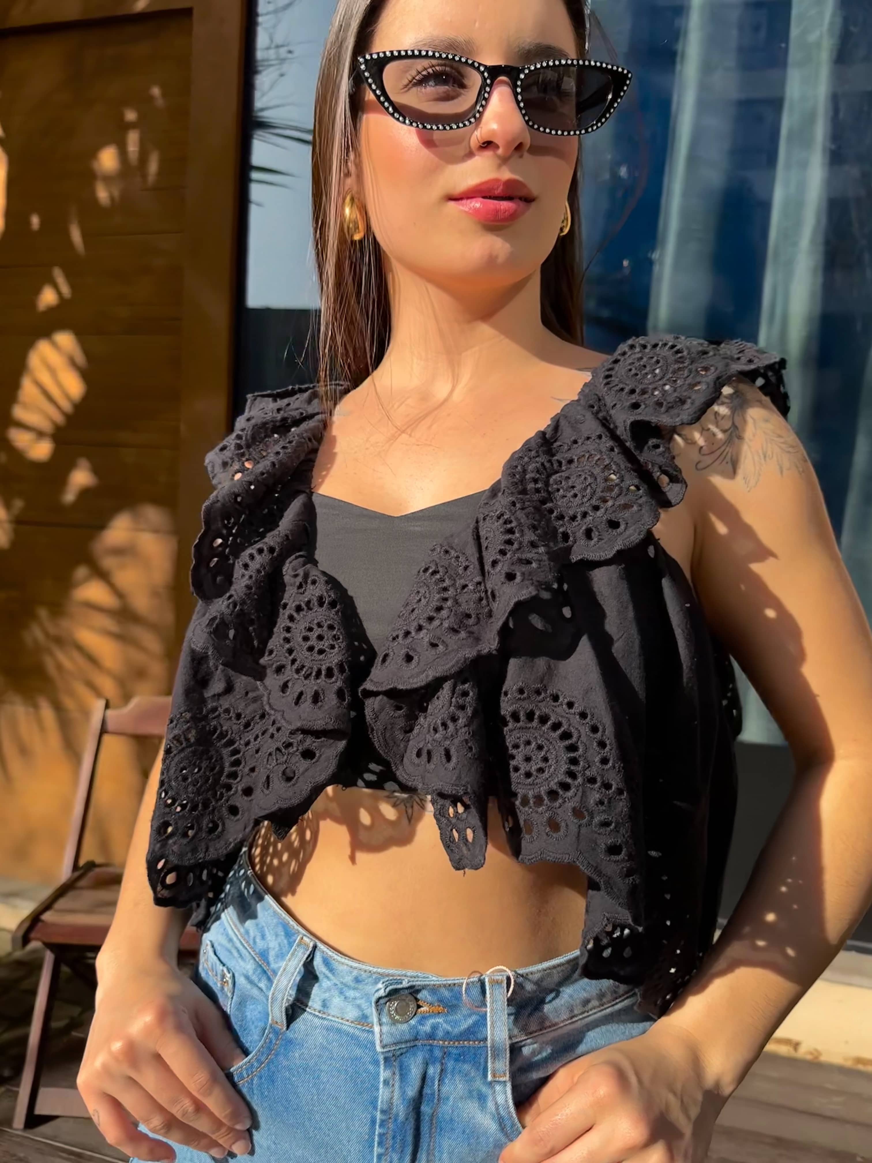 Cropped Broderi Mykonos Preto