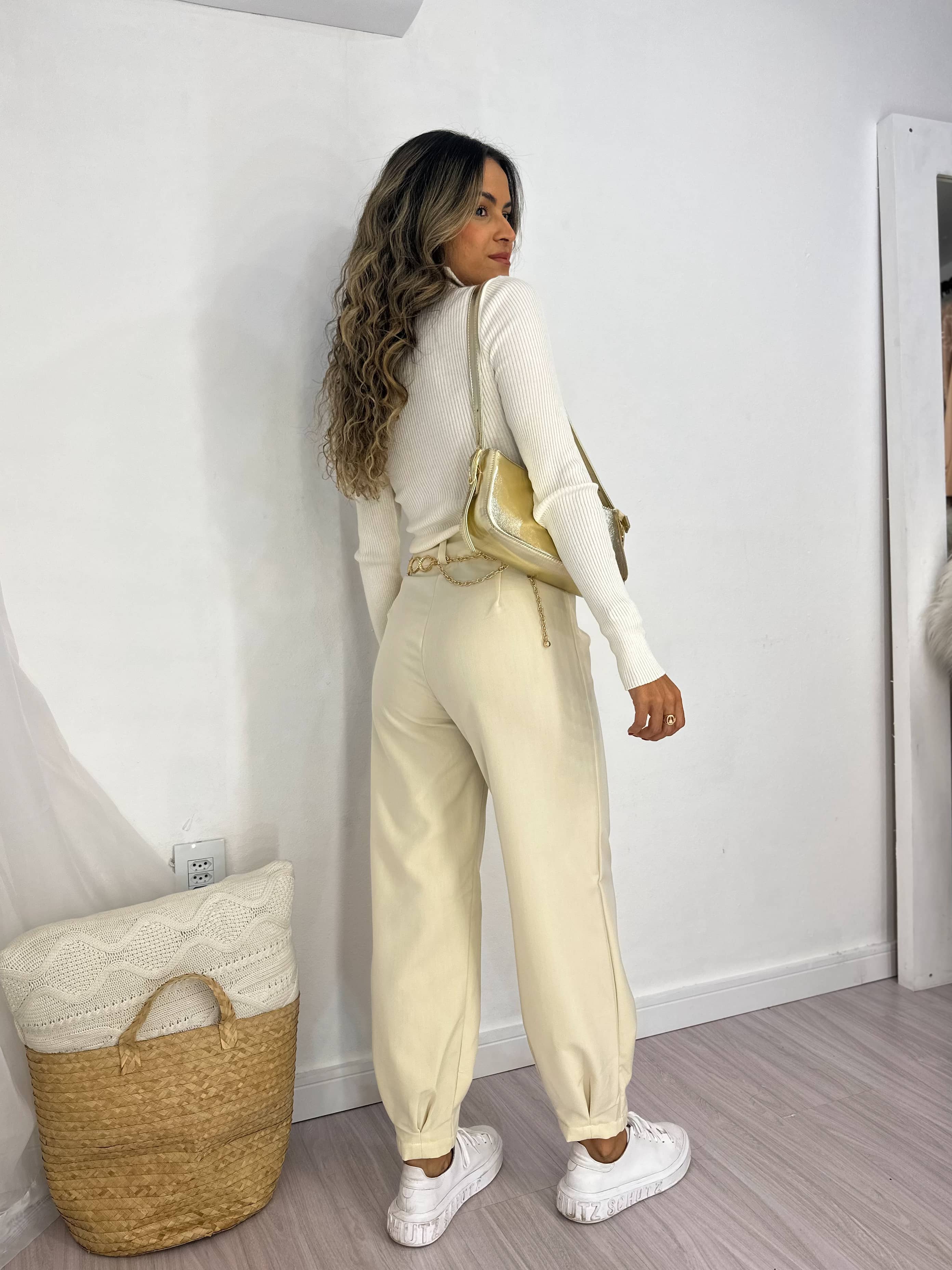 Calça Cenoura Ruty Creme
