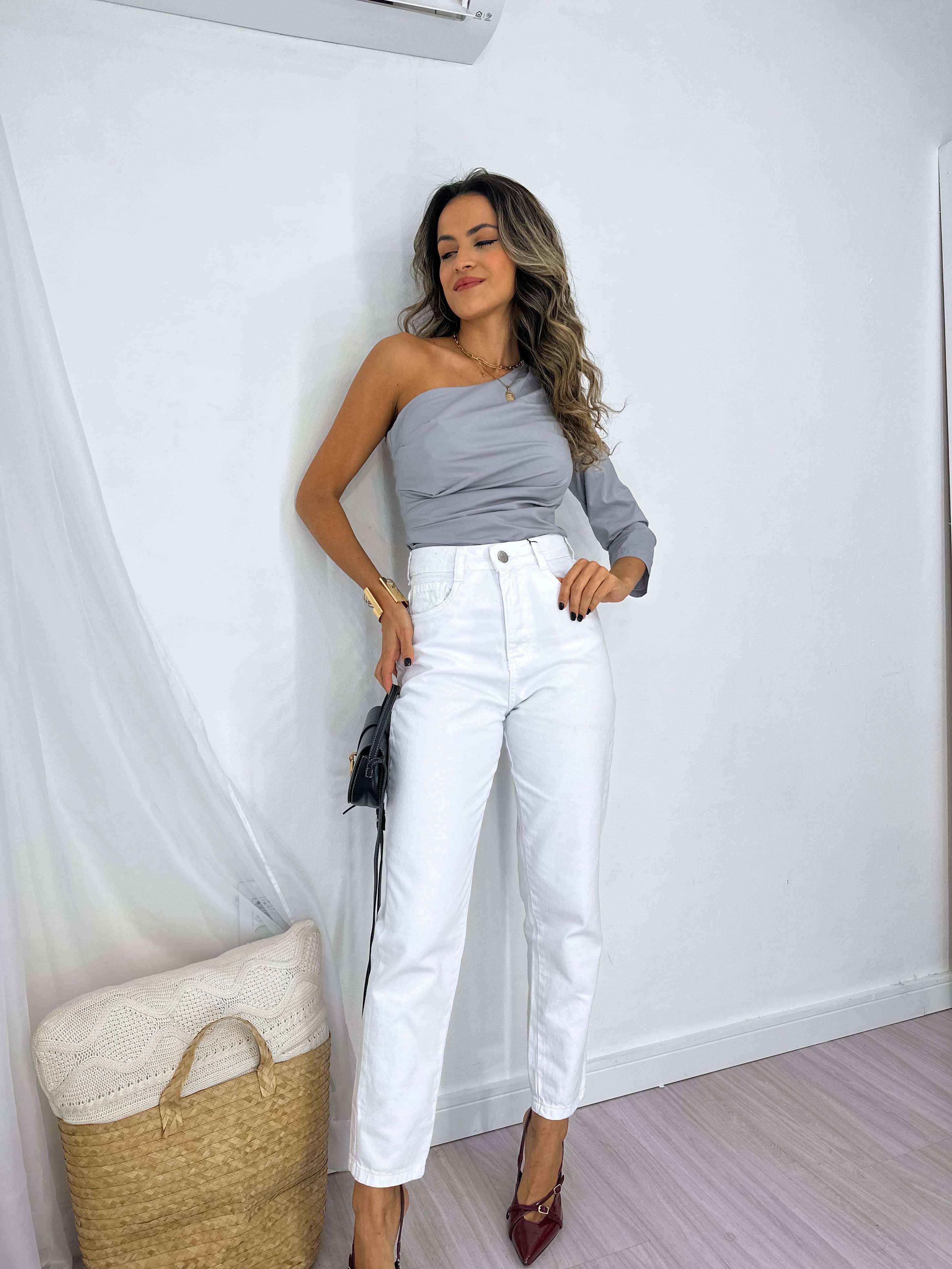 Calça Mom Branca Shendi
