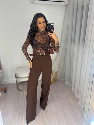 Calça Alfaiataria Wide Leg Marrom Tuty