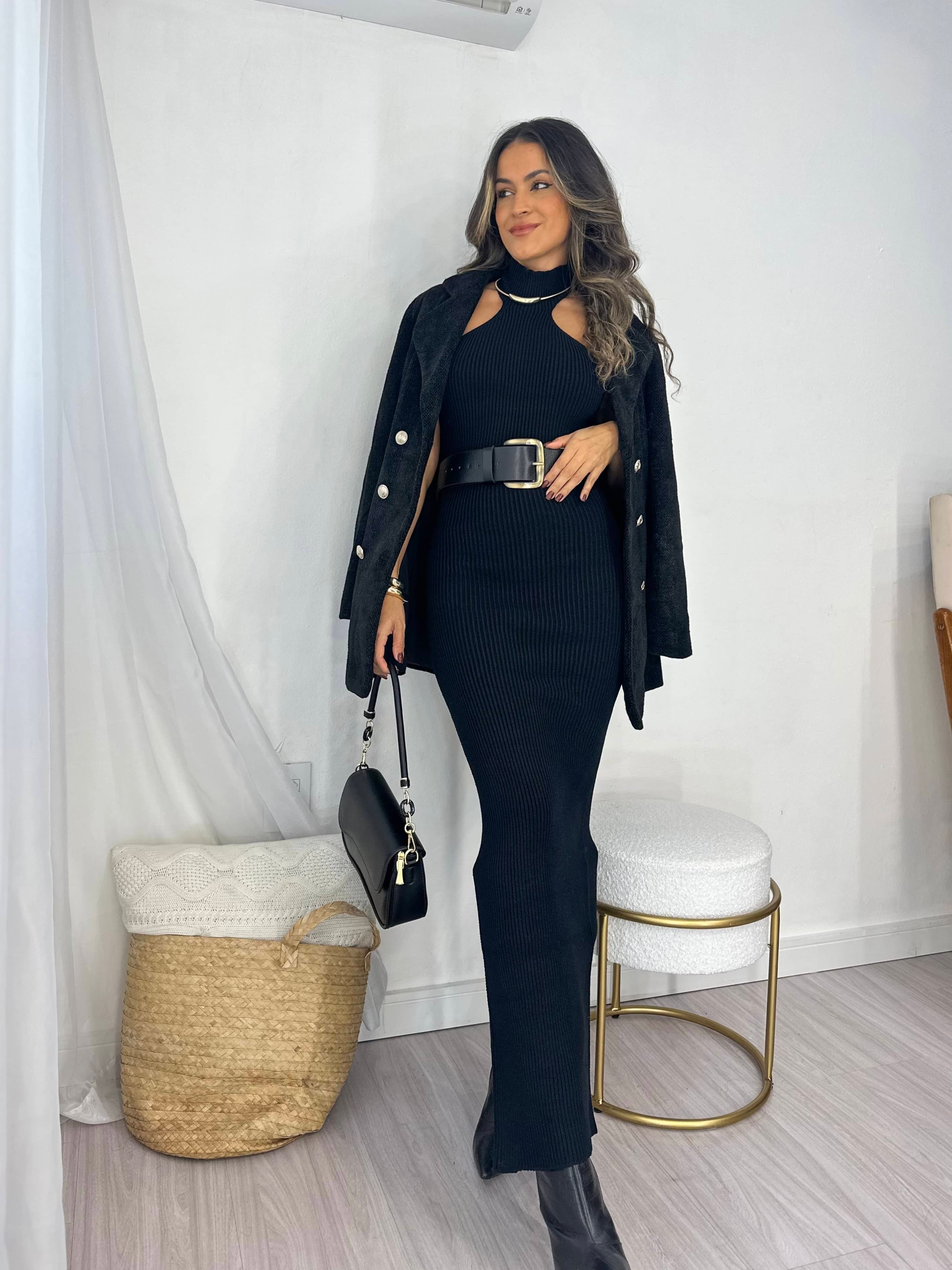 Vestido Midi Preto Valny