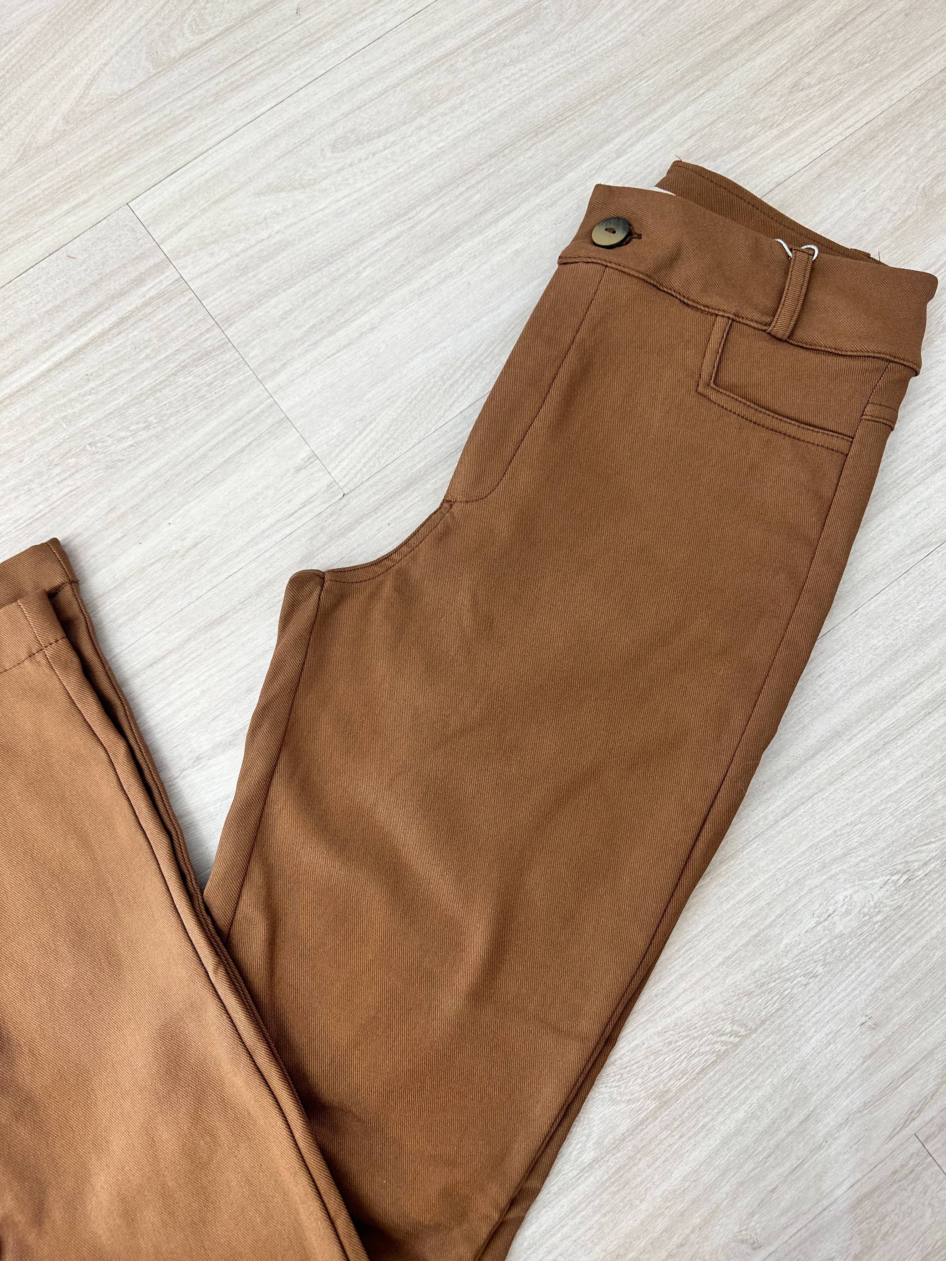 Calça Peluciada Marrom Zeny