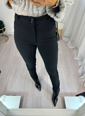 Calça Peluciada Preta Zeny